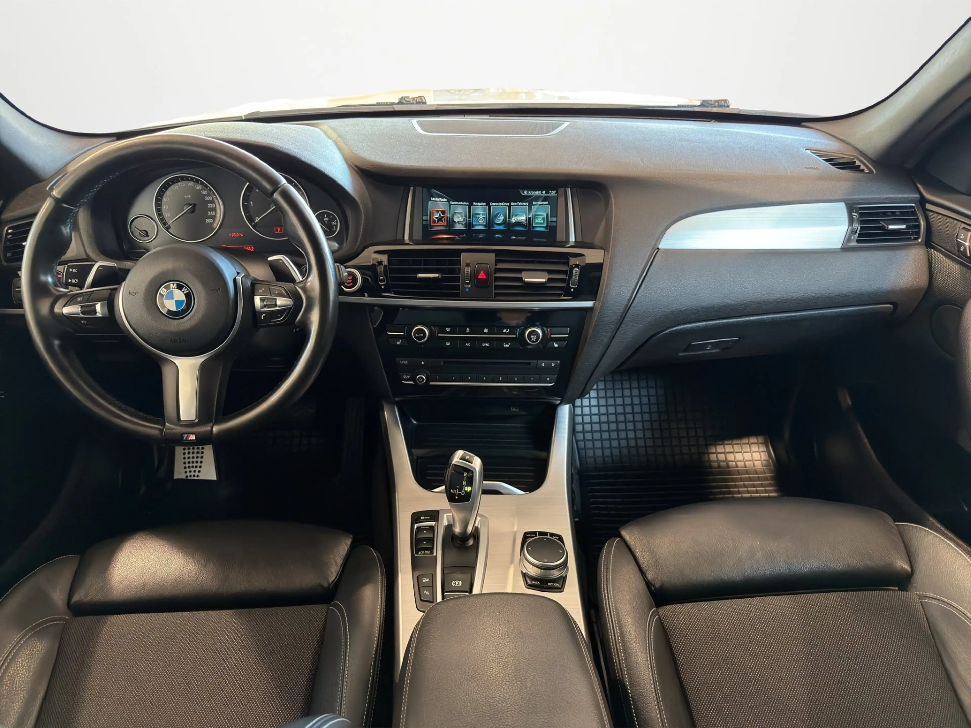 BMW X3 xDrive20d — photo 11
