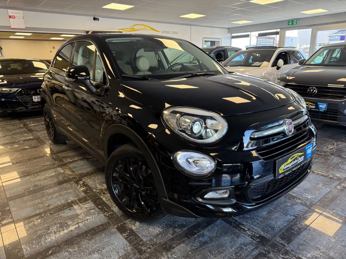 Fiat 500X Lounge*Leder*Navi*LED Scheinwerfer*Kamera Schwarz - 2