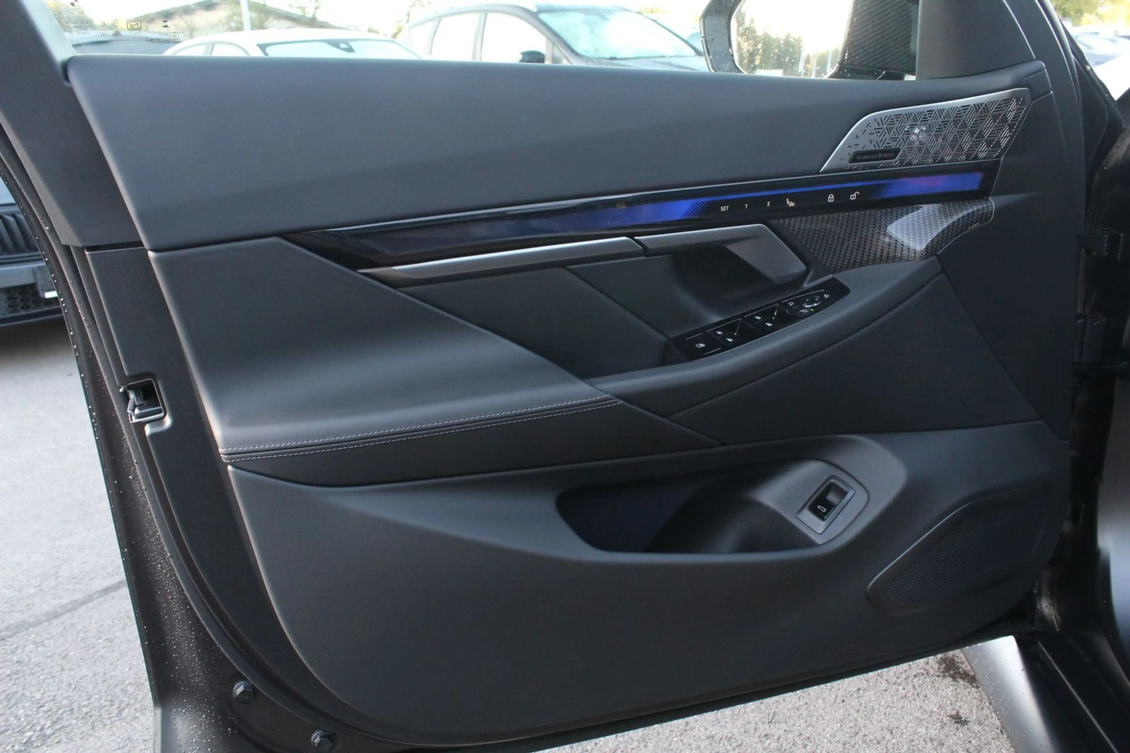 BMW M5 Touring ULTIMATE Paket Keramik+Pano+AHK+Ca... — photo 12