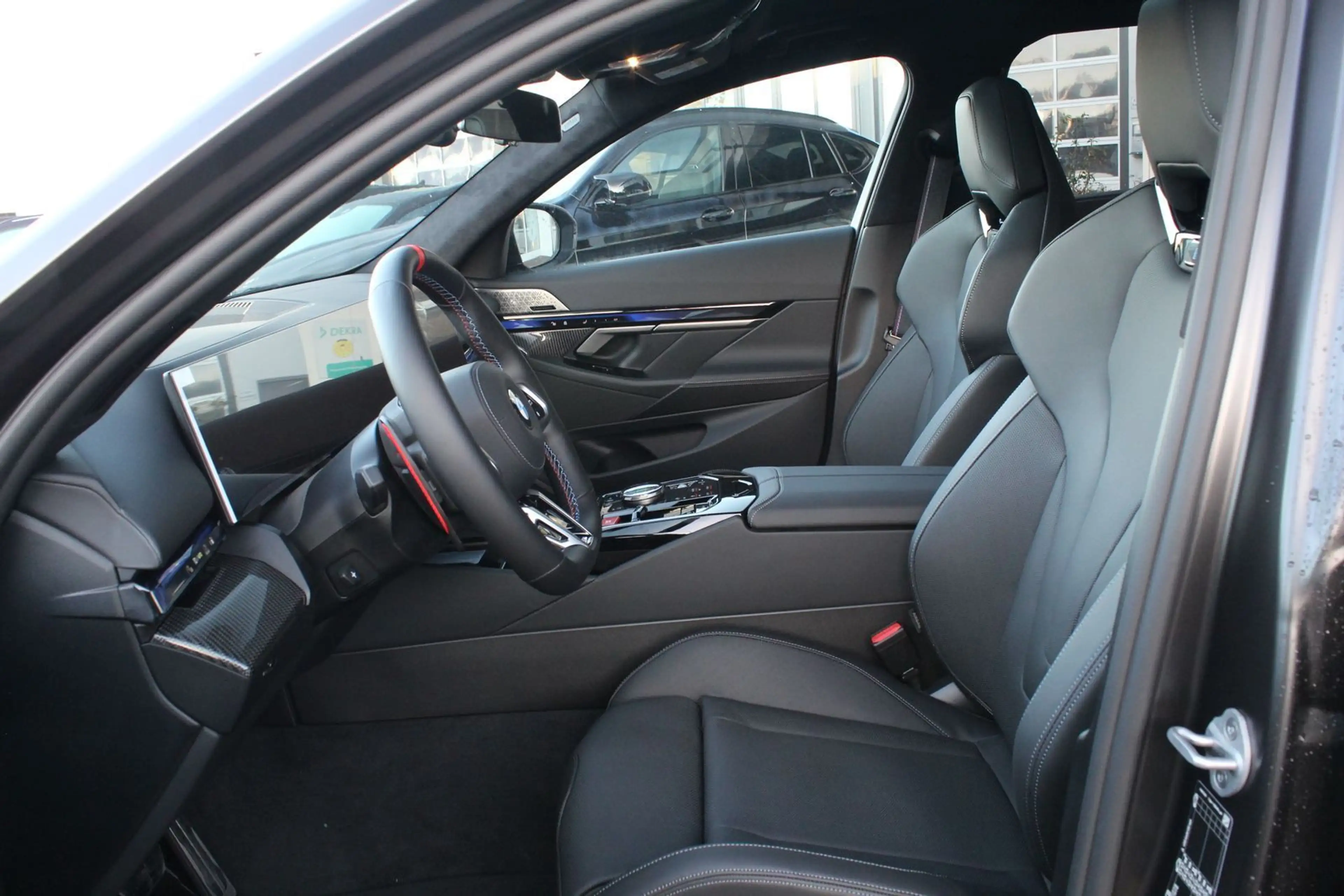 BMW M5 Touring ULTIMATE Paket Keramik+Pano+AHK+Ca... — photo 13