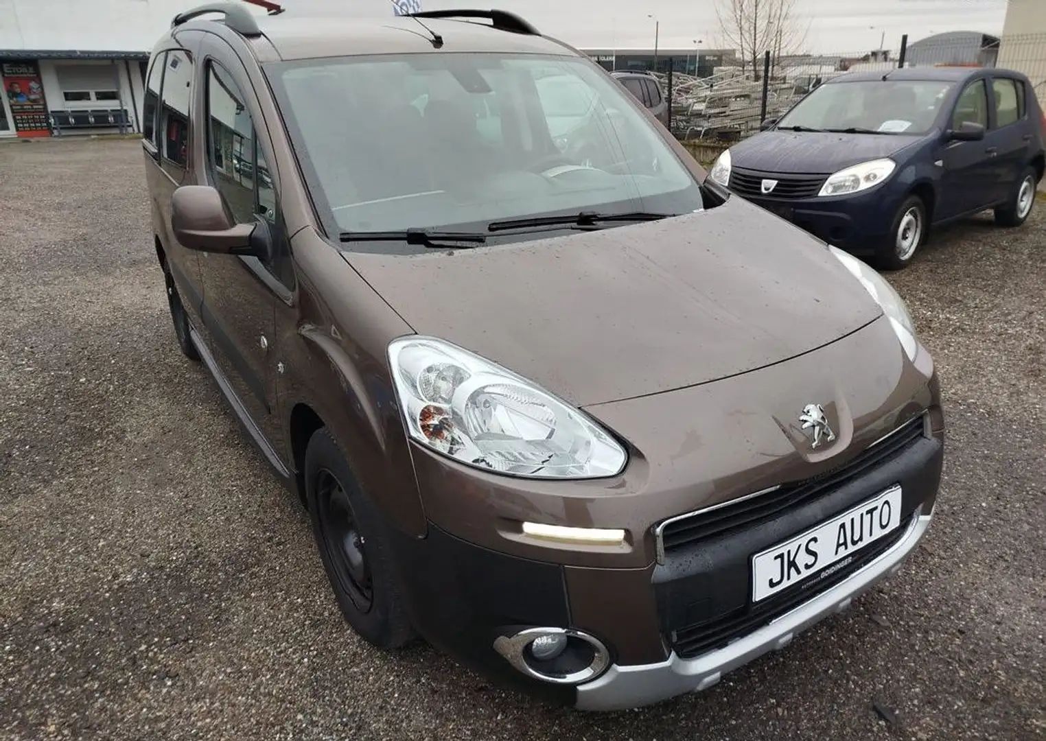 Peugeot Partner Tepee 1.6 HDi FAP 115 cv 7 PL - 2