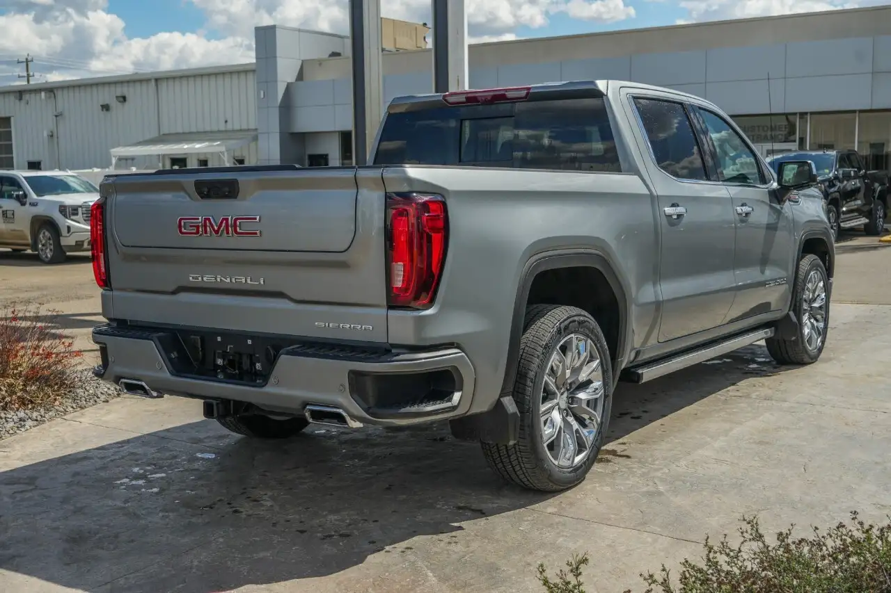 GMC Sierra 1500 снимка GMC Sierra 1500