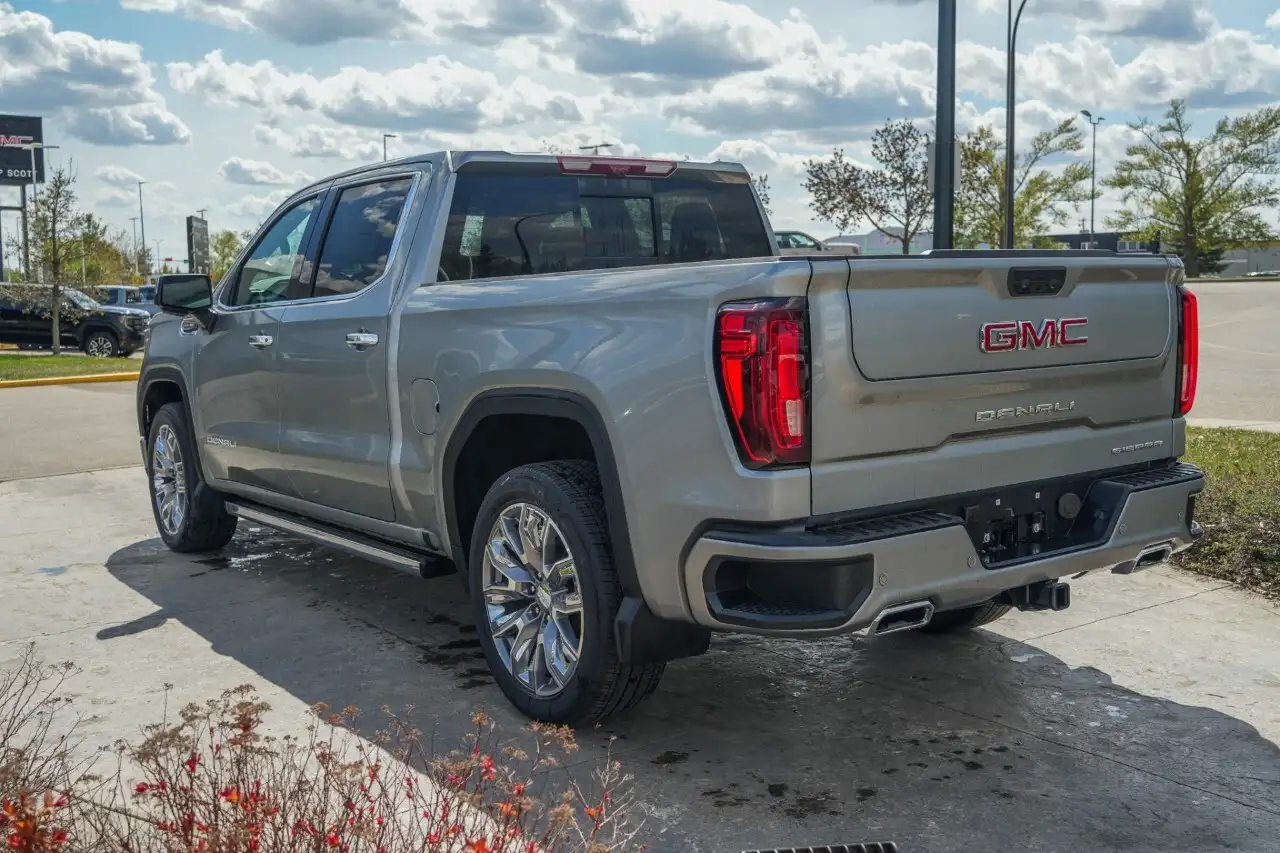 GMC Sierra 1500 снимка GMC Sierra 1500