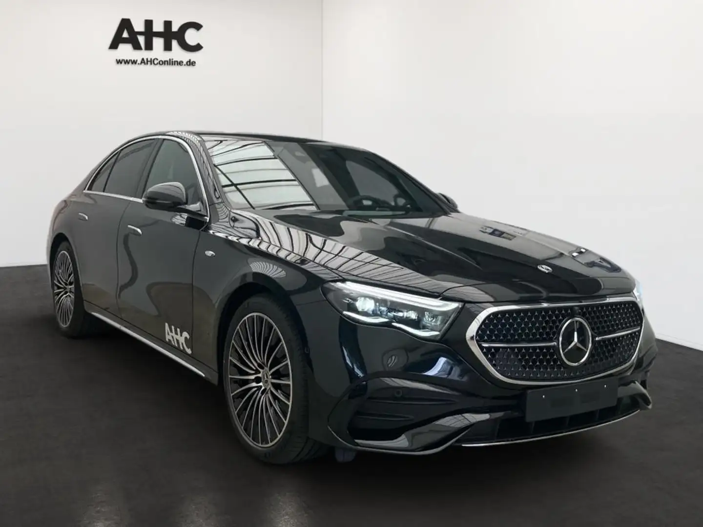 Mercedes-Benz E 300 e Limousine +EDITION-AMG+AHK+20"Zoll+PANO+ Negru - 2