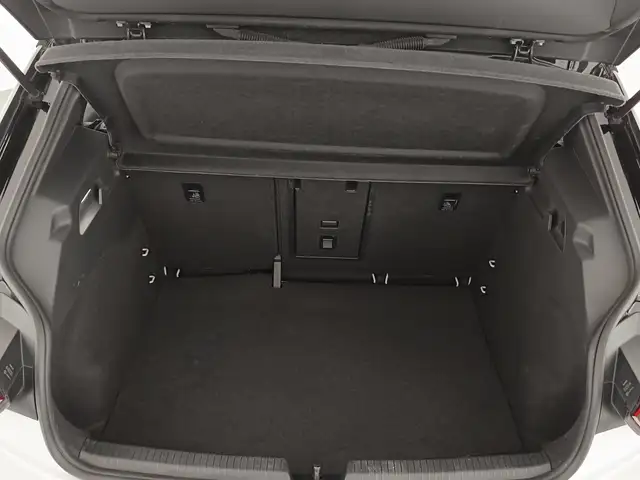 Volkswagen ID.3 view 8