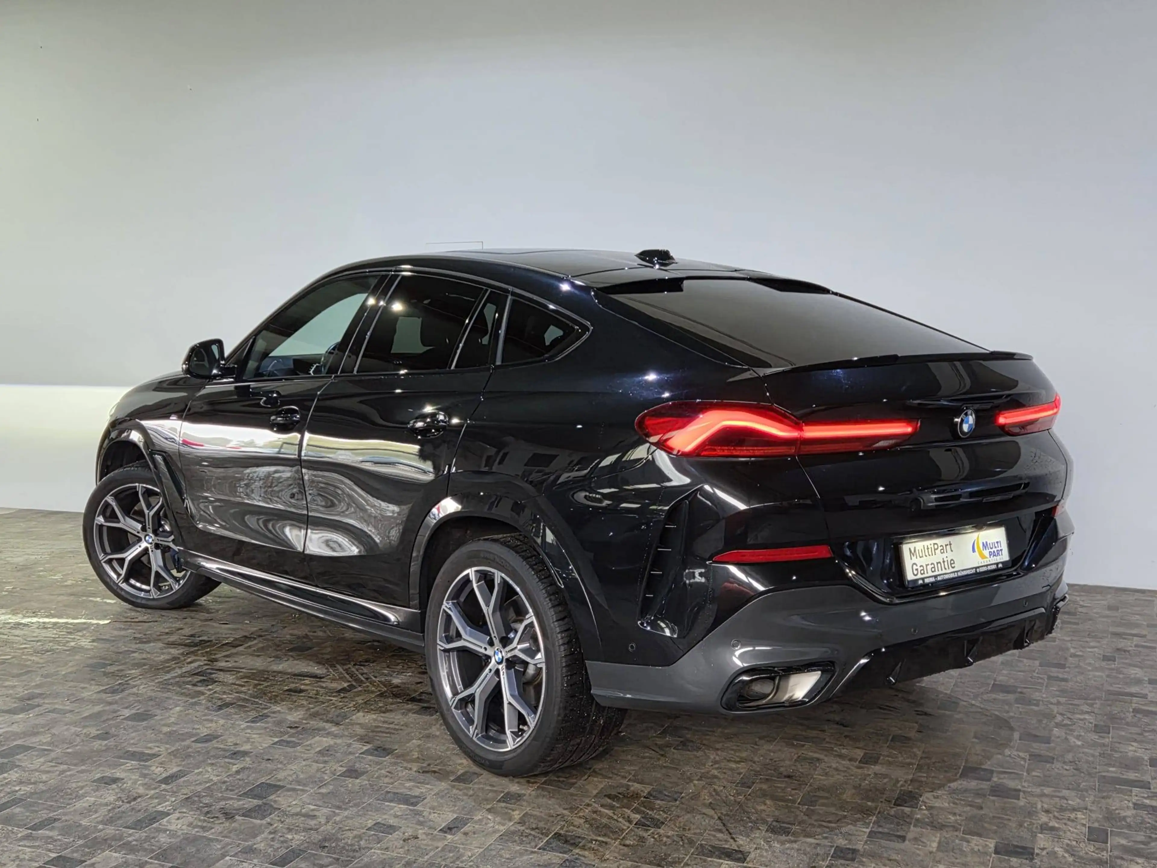 BMW X6 30 d xDrive M Sport Pro, Pano, AHK, Face-Lift — photo 2