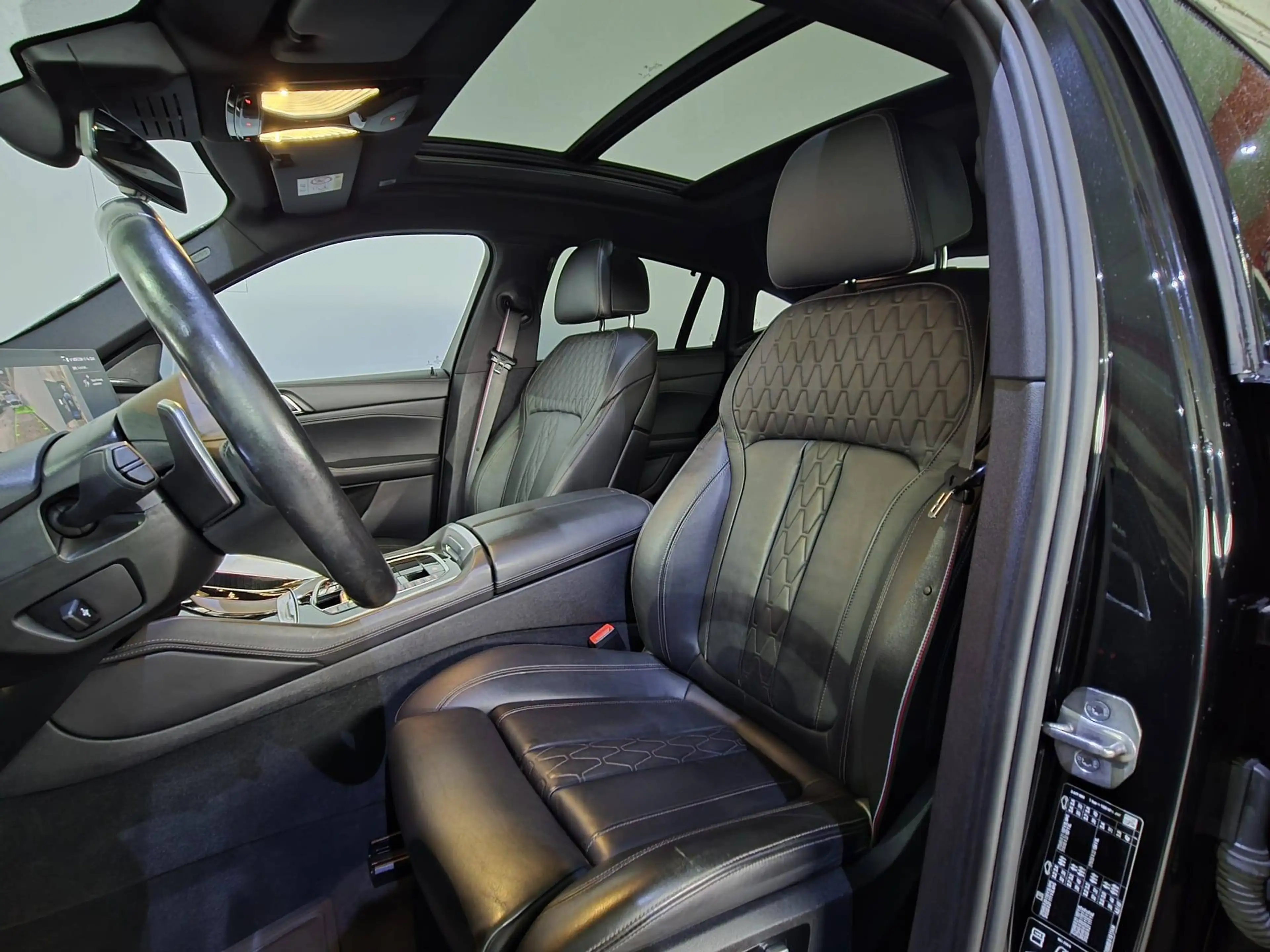 BMW X6 30 d xDrive M Sport Pro, Pano, AHK, Face-Lift — photo 13