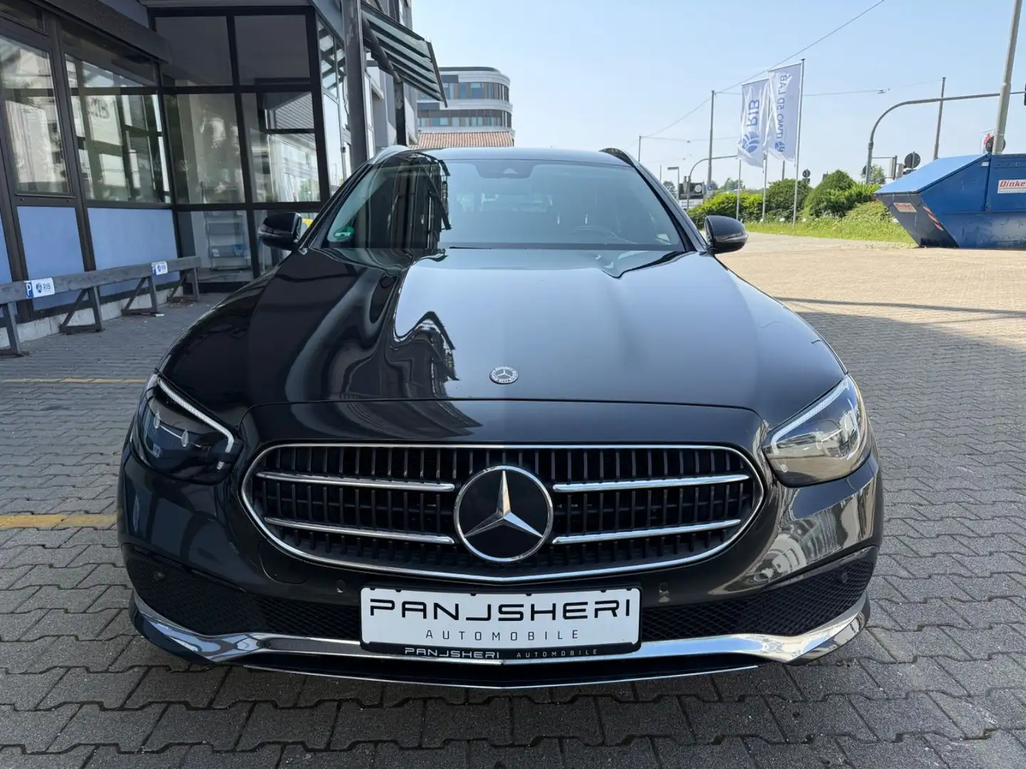 Mercedes-Benz E 220 E220d T AVANTGARDE Widescreen AHK Kamera DAB Grau - 2