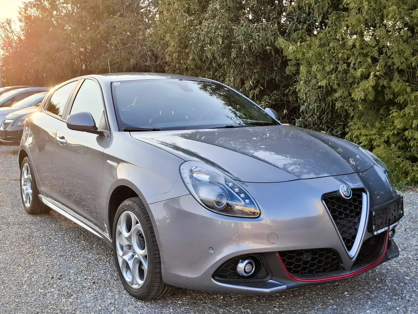 Alfa Romeo Giulietta 1,4 TB Sport nur 14.000km+Aktionsangebot Grau - 1
