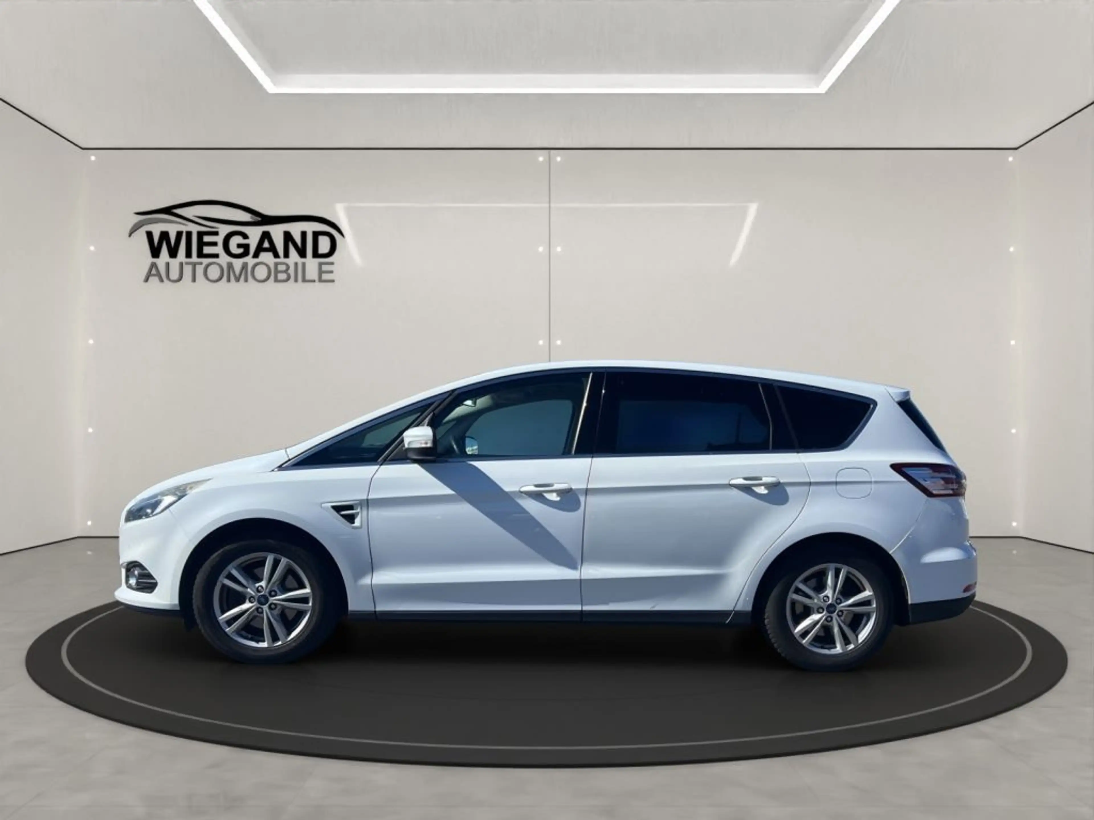 Ford S-Max 2.0 TDCi Aut. Titanium +EXPORT+LEDER+ — photo 2
