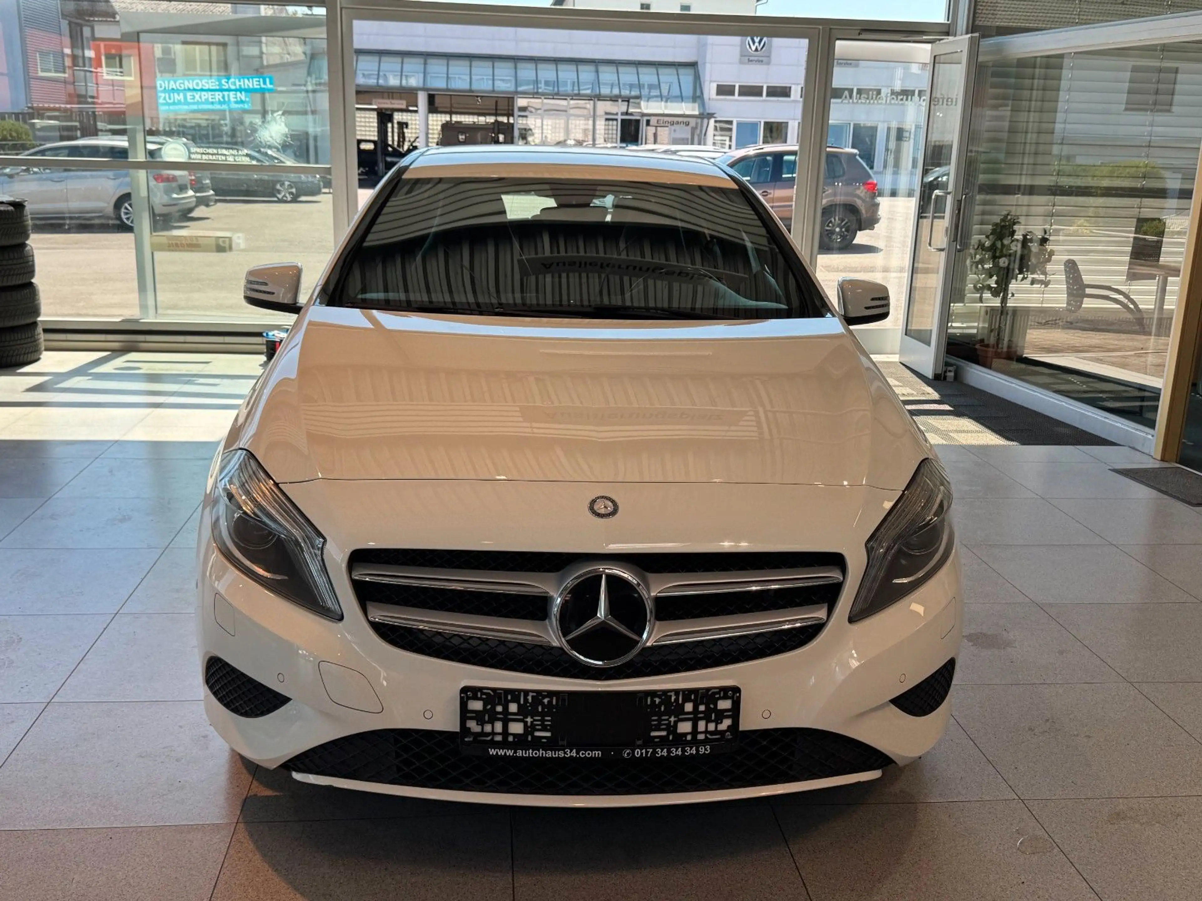 Mercedes-Benz A 180 BlueEfficiency Automatik URBAN AHK — photo 2
