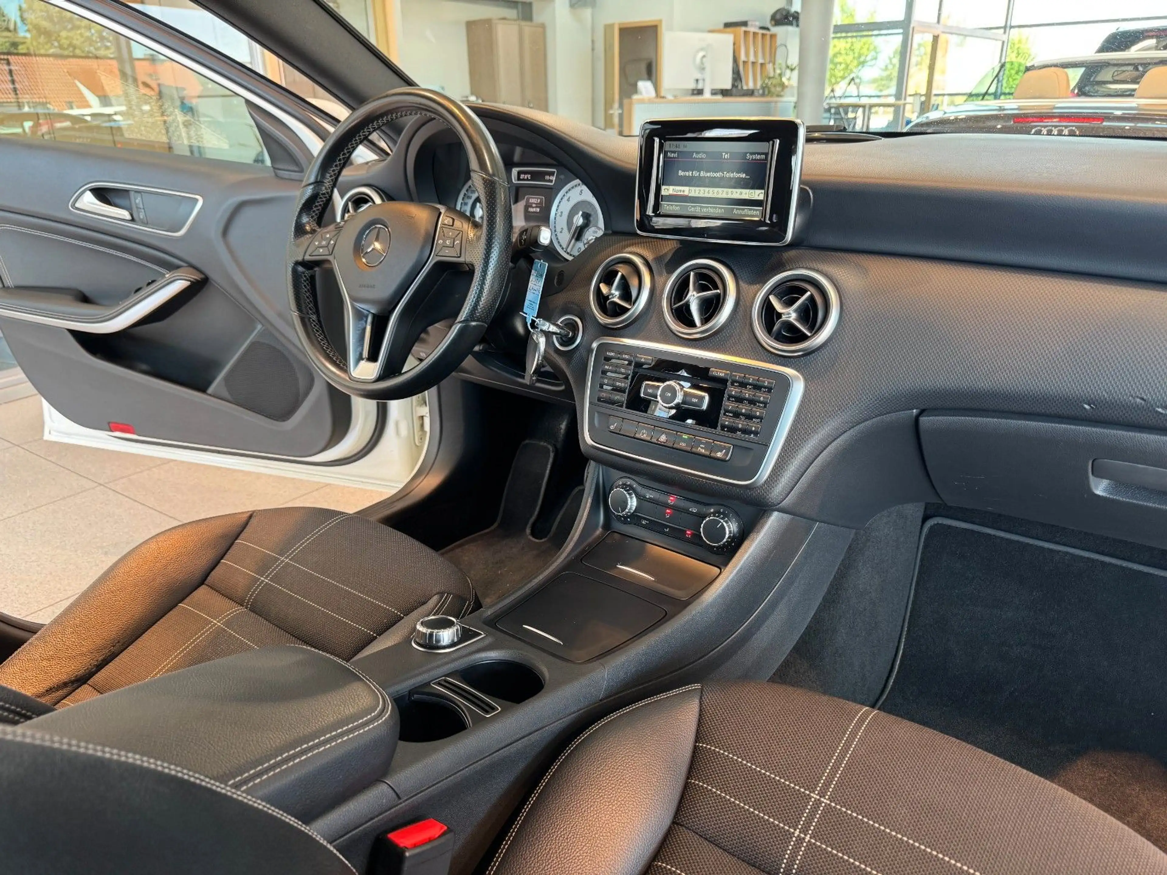 Mercedes-Benz A 180 BlueEfficiency Automatik URBAN AHK — photo 13