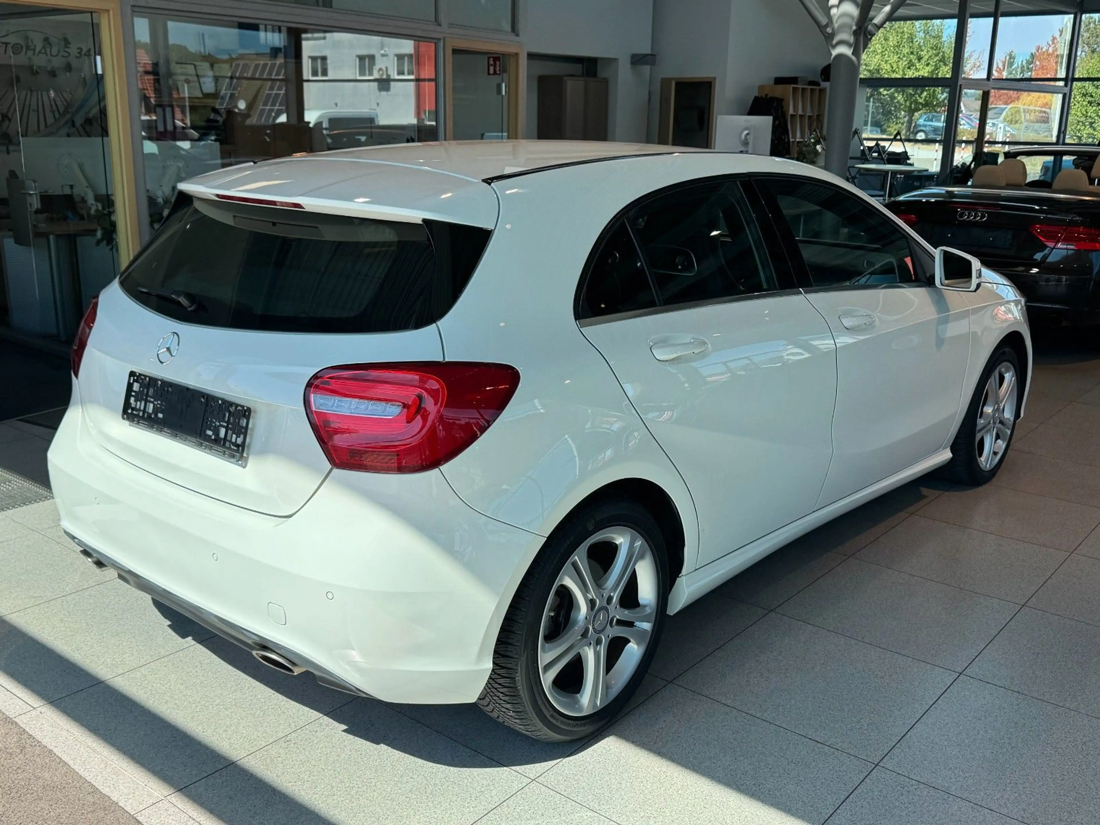 Mercedes-Benz A 180 BlueEfficiency Automatik URBAN AHK — photo 8