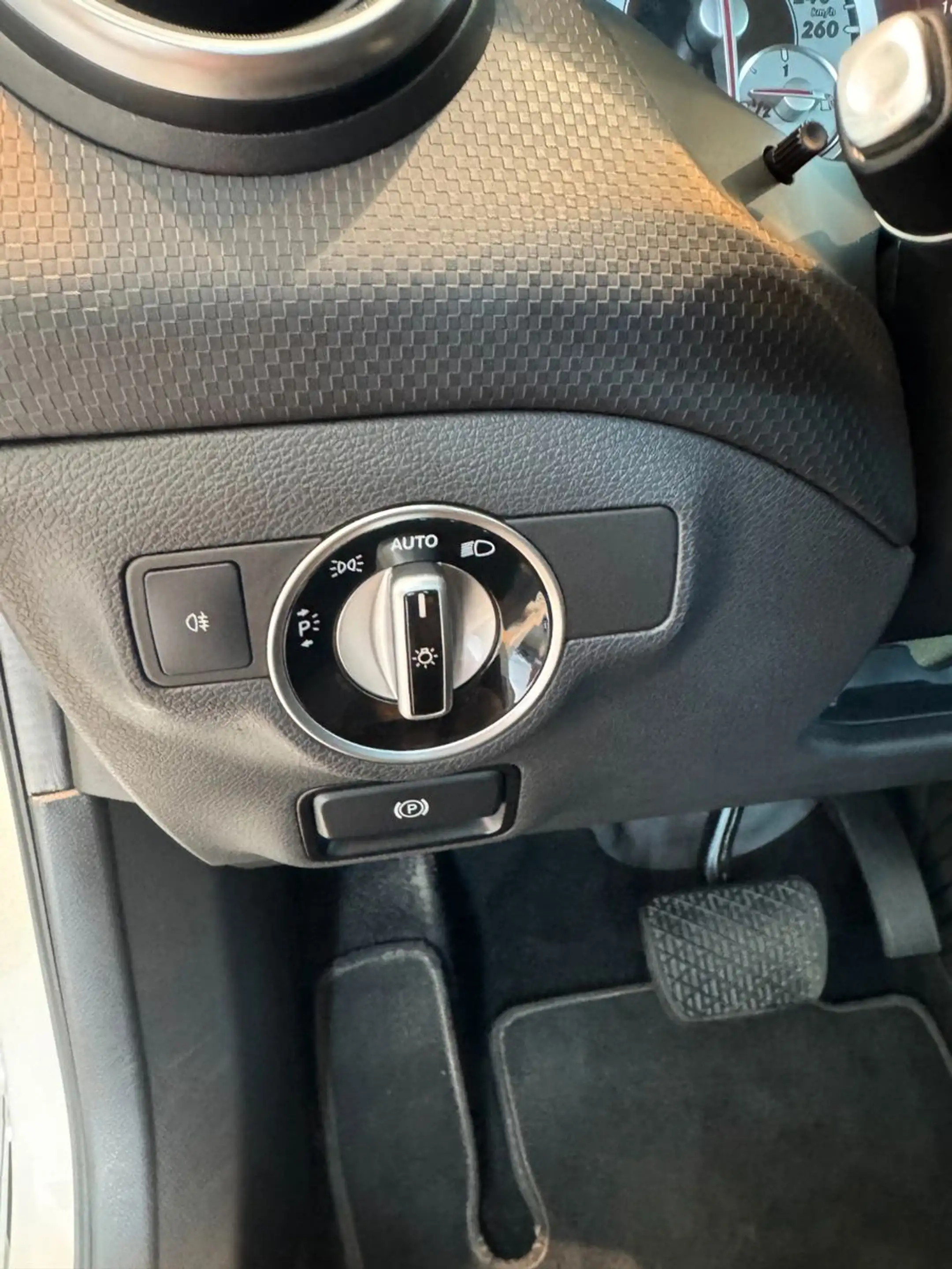 Mercedes-Benz A 180 BlueEfficiency Automatik URBAN AHK — photo 23