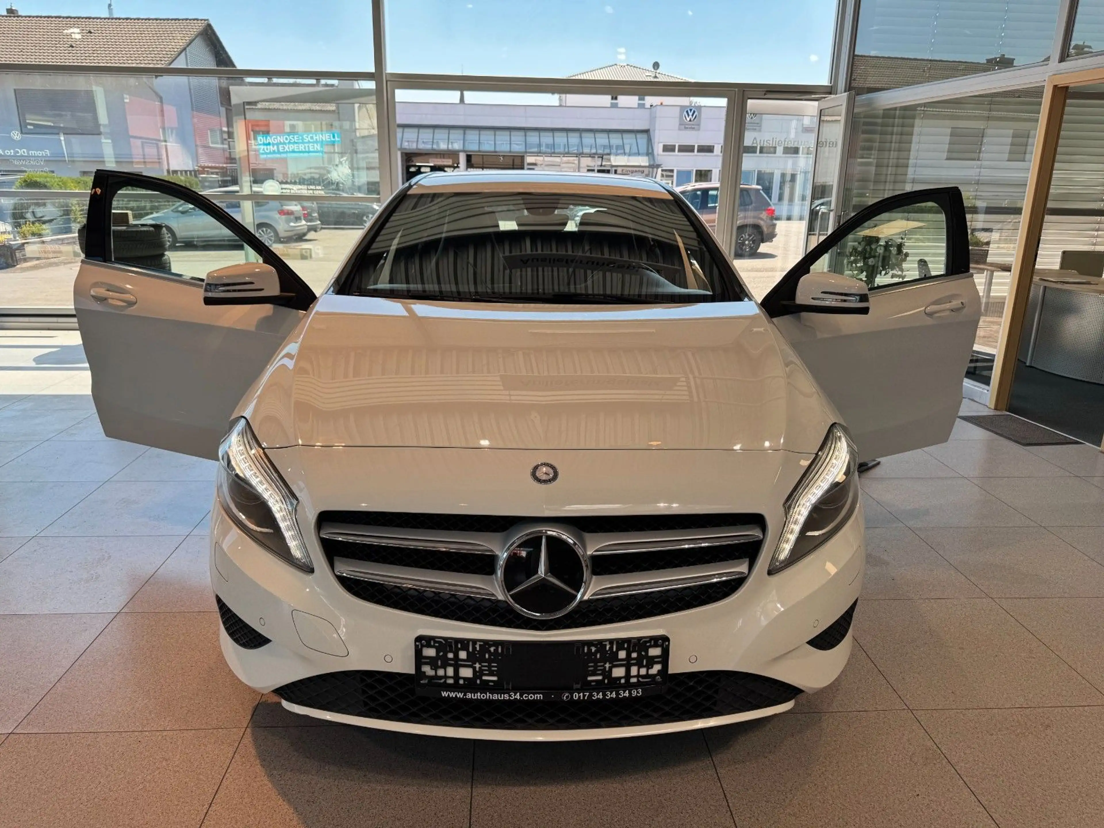 Mercedes-Benz A 180 BlueEfficiency Automatik URBAN AHK — photo 25