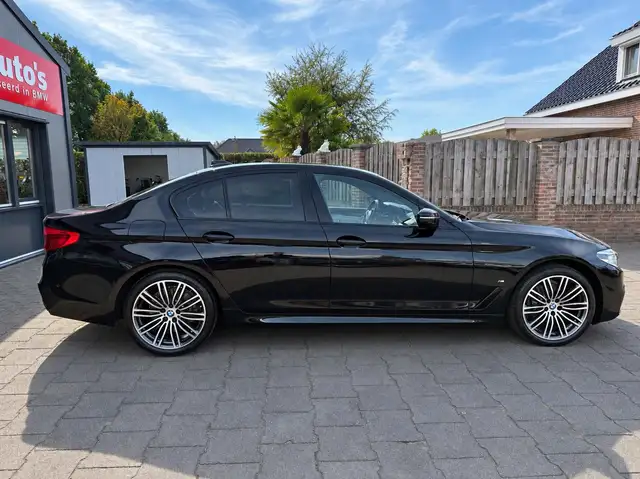BMW 5 Series view 16