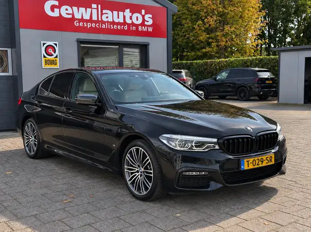 BMW 5 Series view 20