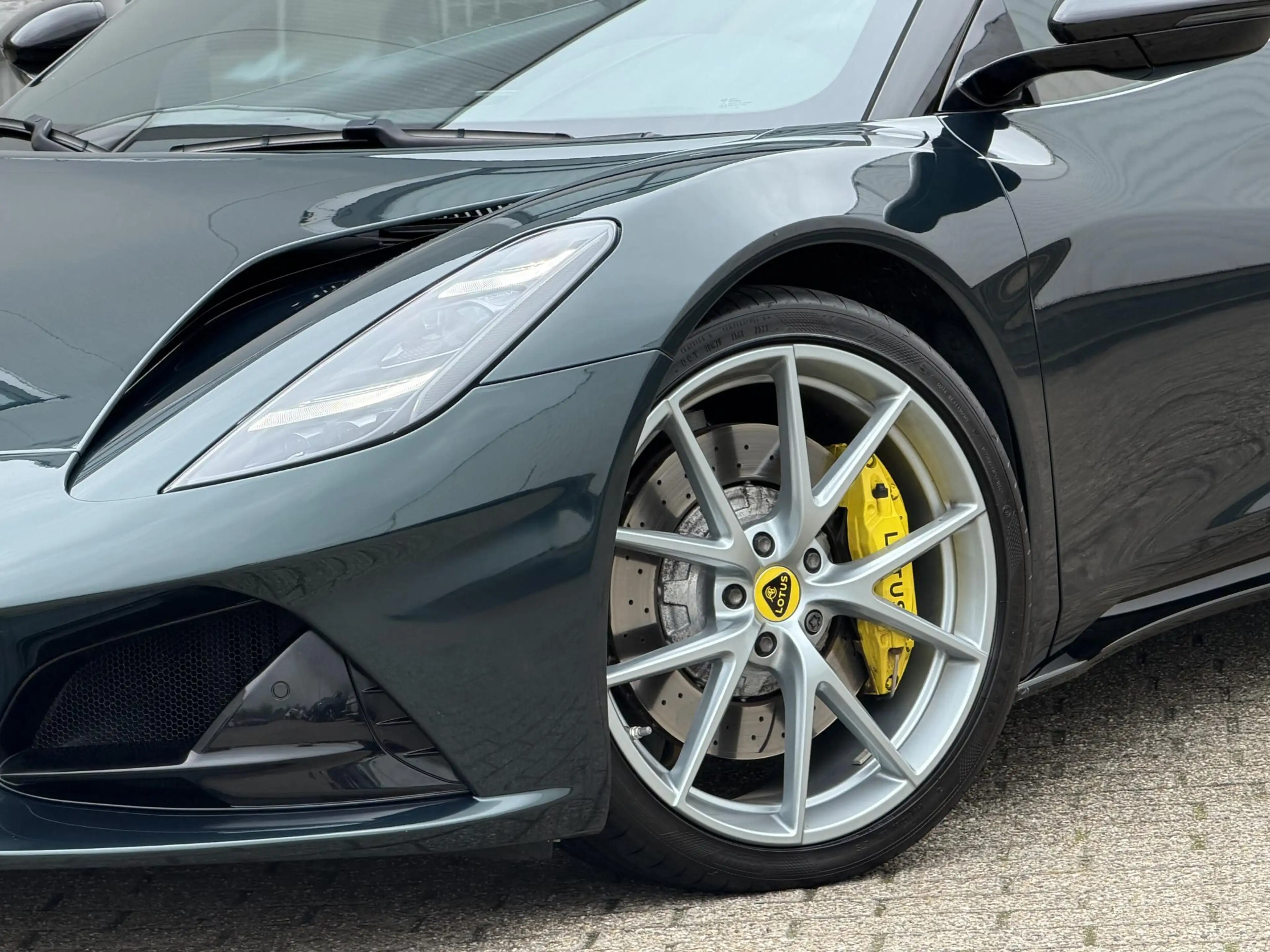 Lotus Emira 2.0 i4 First Edition | NL-Auto/Alcantara/KEF Premi — photo 13
