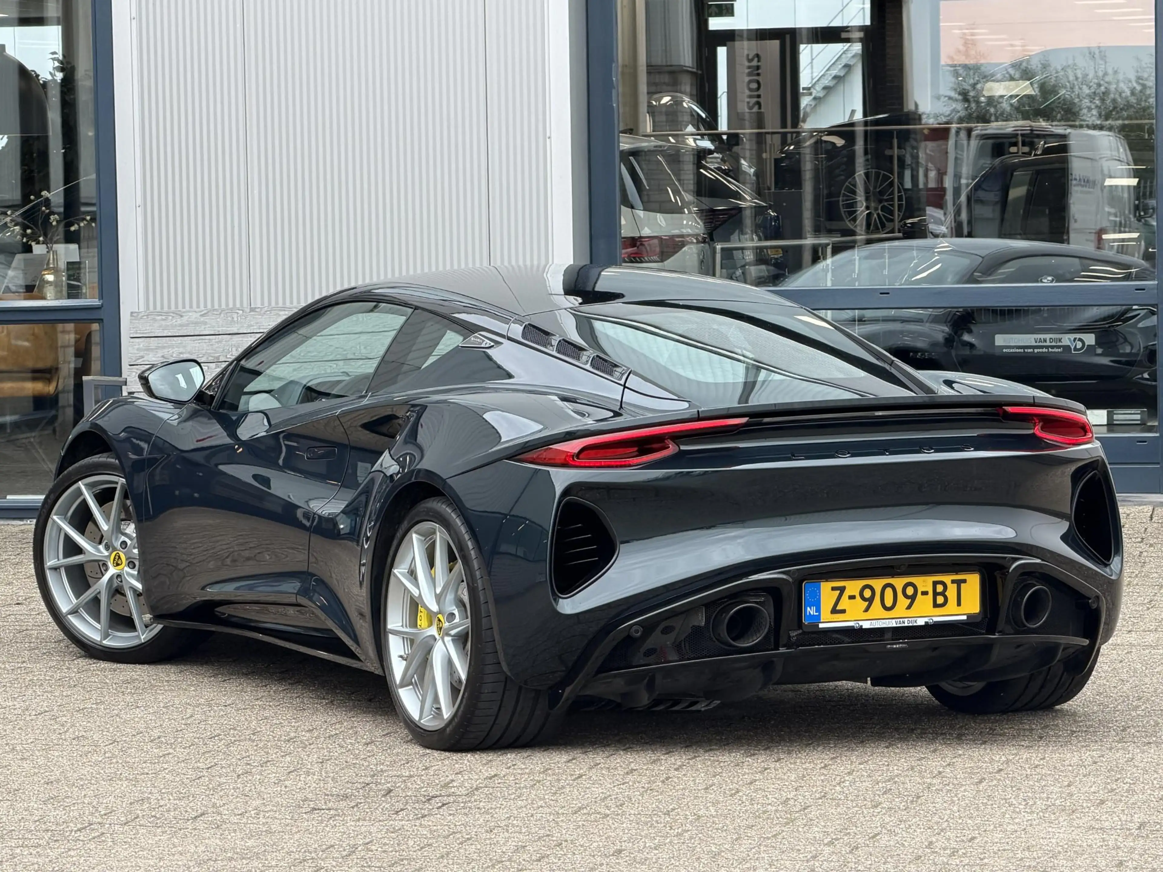 Lotus Emira 2.0 i4 First Edition | NL-Auto/Alcantara/KEF Premi — photo 32