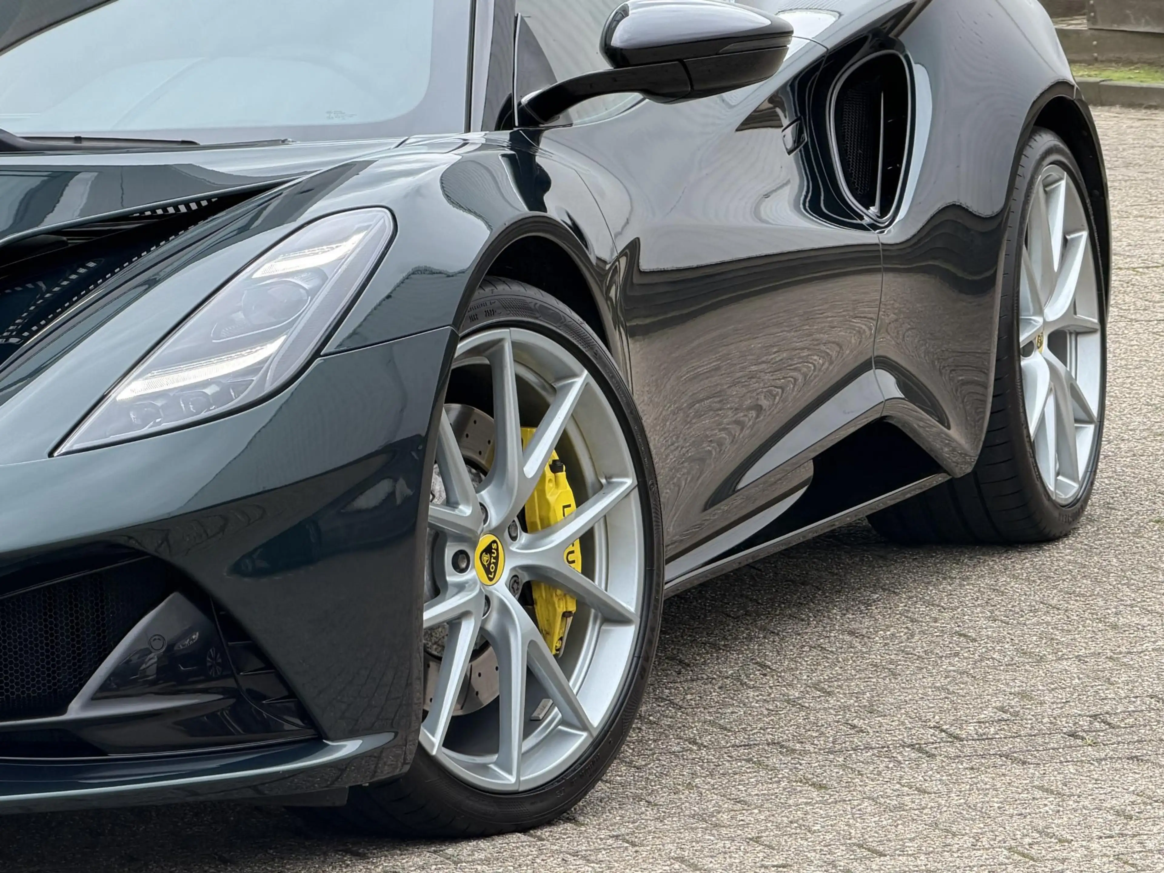 Lotus Emira 2.0 i4 First Edition | NL-Auto/Alcantara/KEF Premi — photo 6