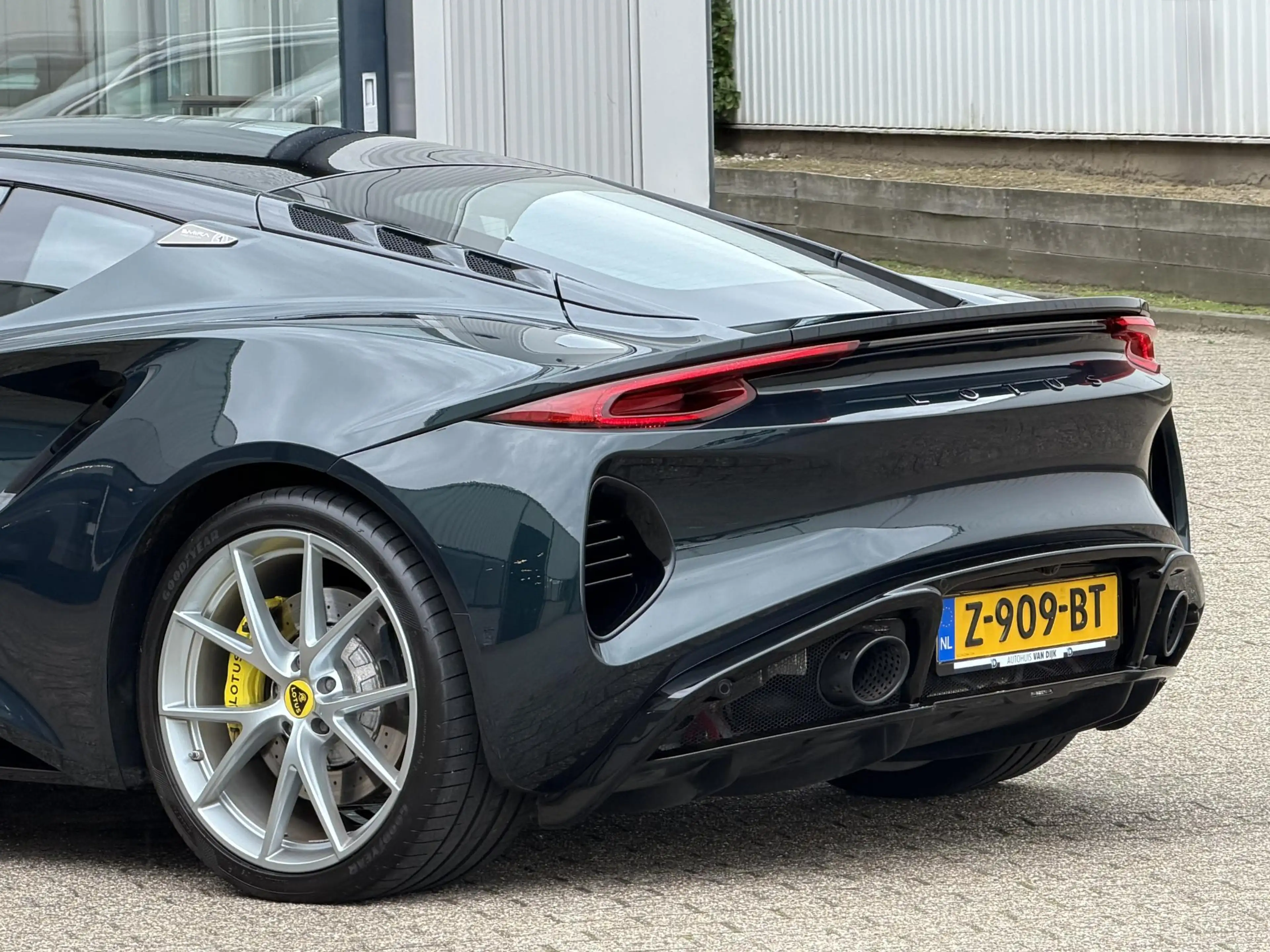 Lotus Emira 2.0 i4 First Edition | NL-Auto/Alcantara/KEF Premi — photo 31