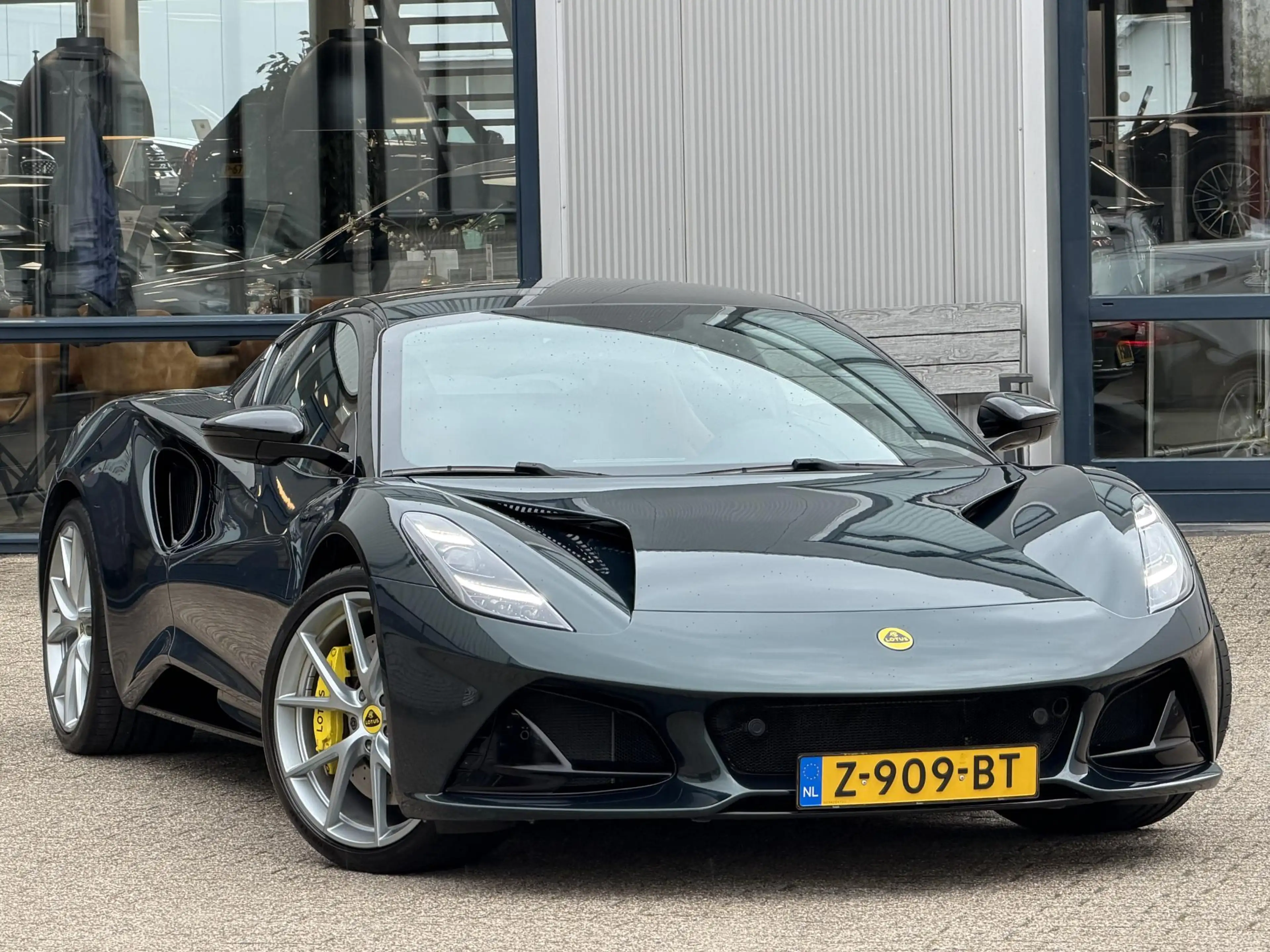 Lotus Emira 2.0 i4 First Edition | NL-Auto/Alcantara/KEF Premi — photo 36