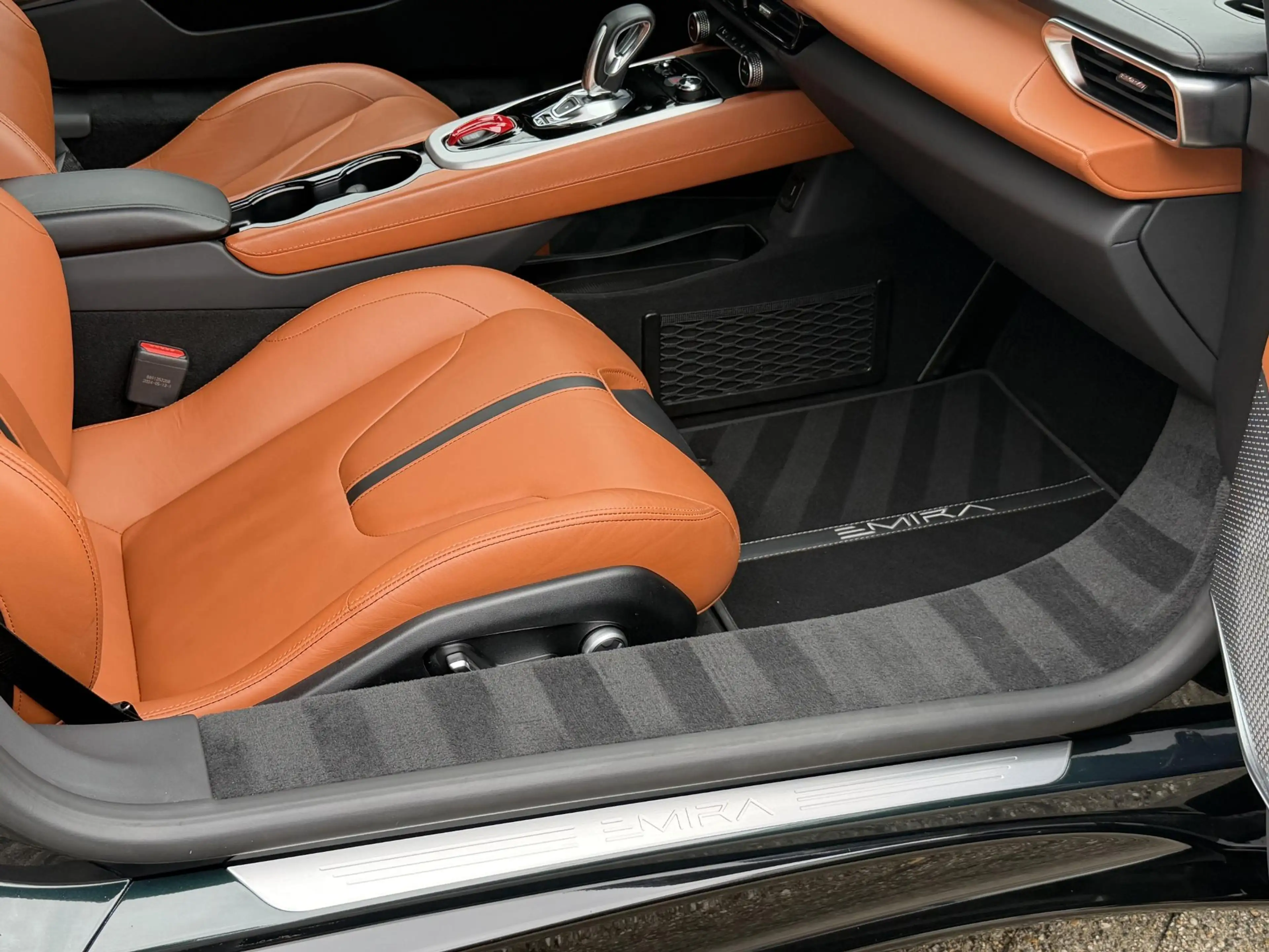 Lotus Emira 2.0 i4 First Edition | NL-Auto/Alcantara/KEF Premi — photo 16