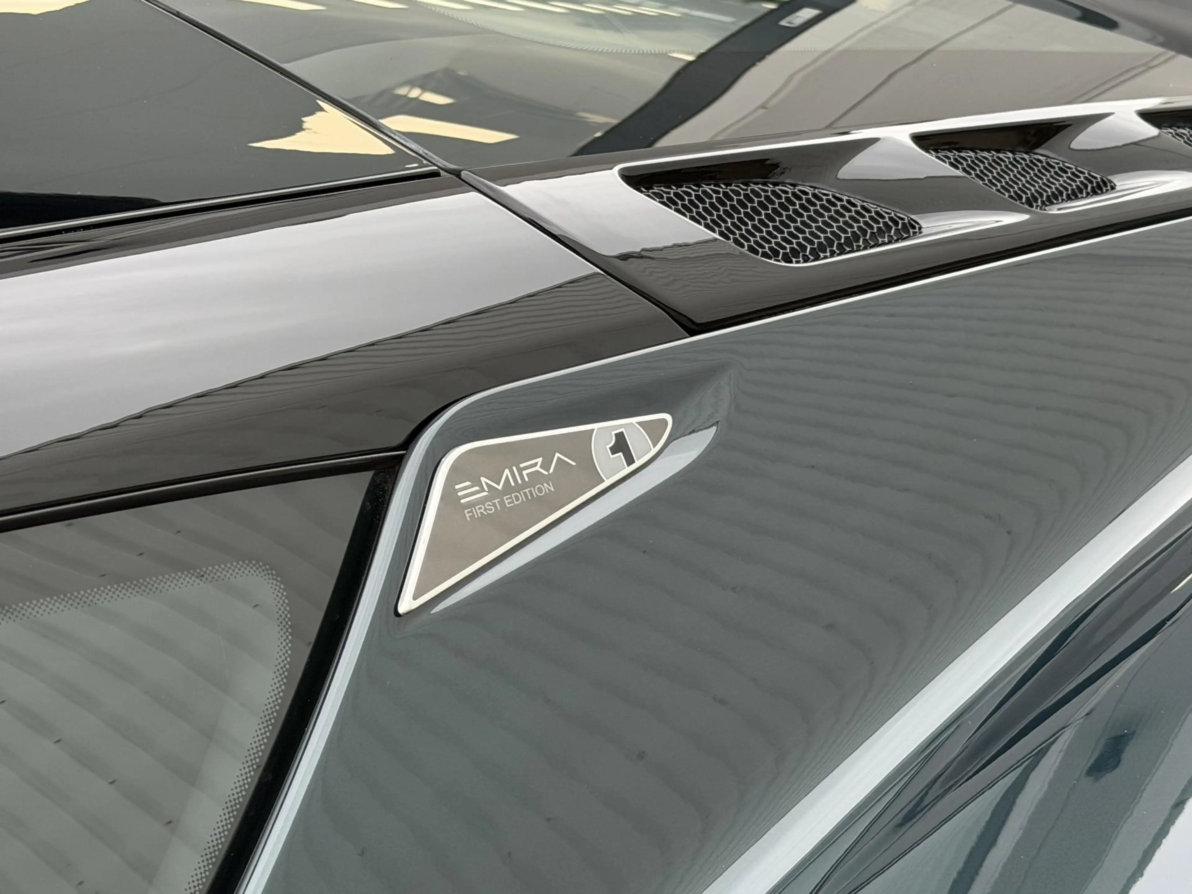 Lotus Emira 2.0 i4 First Edition | NL-Auto/Alcantara/KEF Premi — photo 20