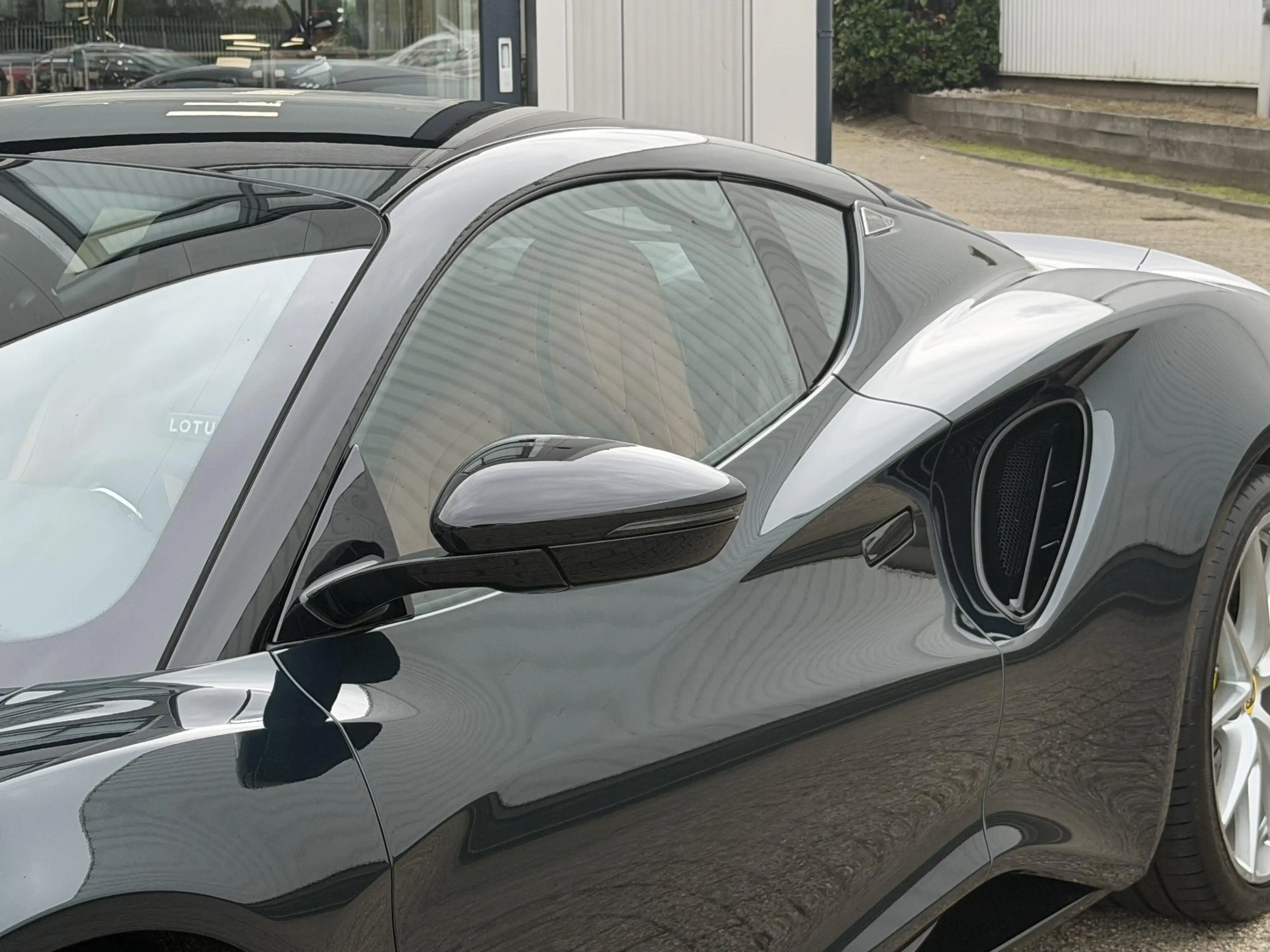 Lotus Emira 2.0 i4 First Edition | NL-Auto/Alcantara/KEF Premi — photo 19