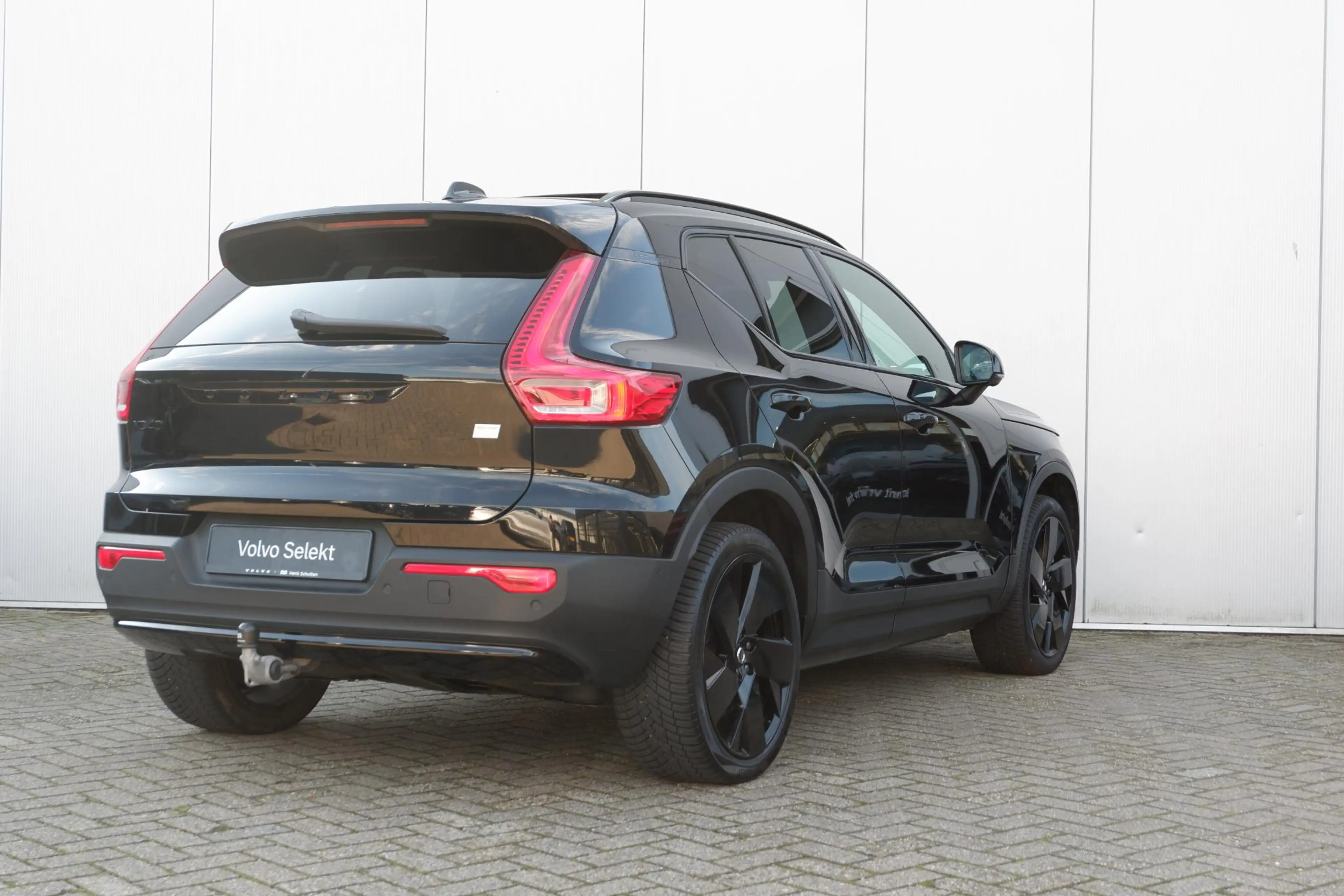 Volvo XC40 Single Motor Extended Range Ultimate 82 kWh | Trek — photo 2