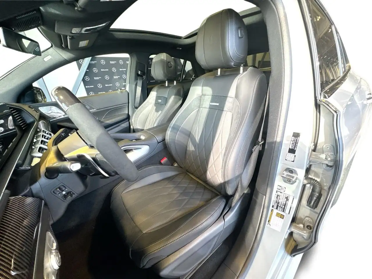 Mercedes-Benz GLE снимка Mercedes-Benz GLE