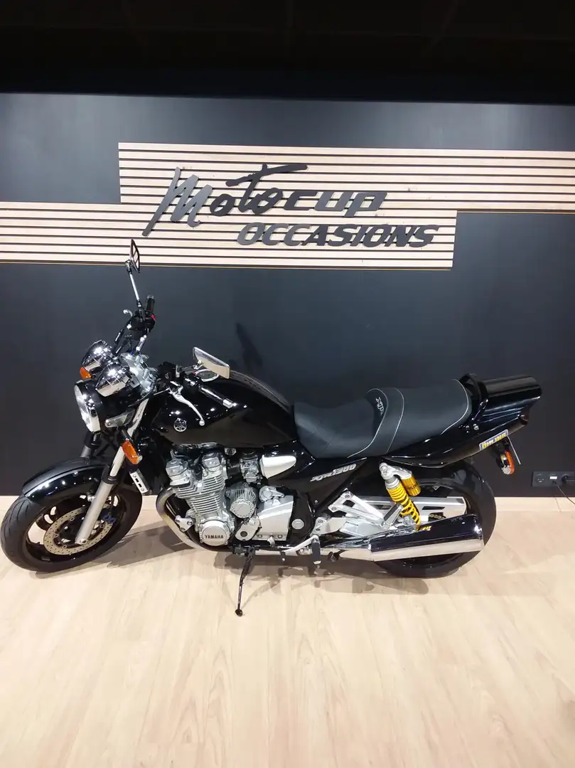 Yamaha XJR 1300 Schwarz - 2