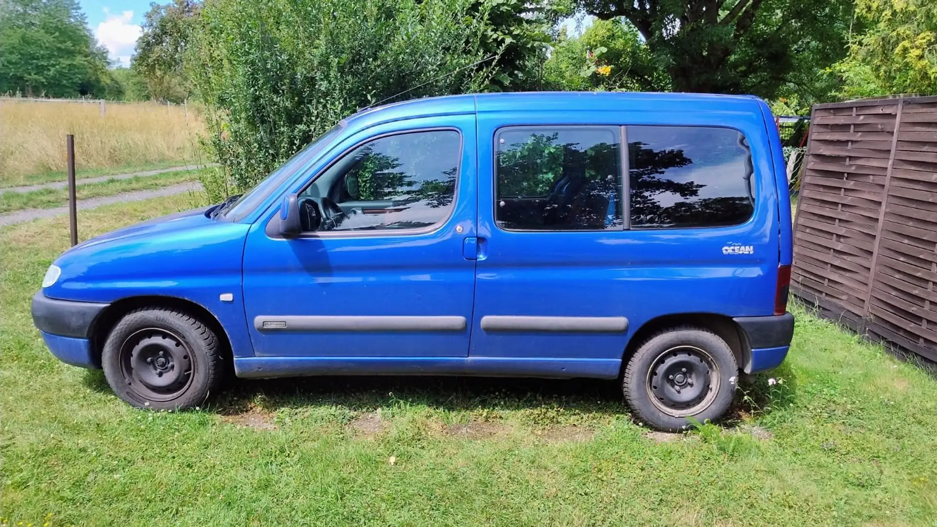 Citroen Berlingo Berlingo 1.8i Charleston Синий - 1