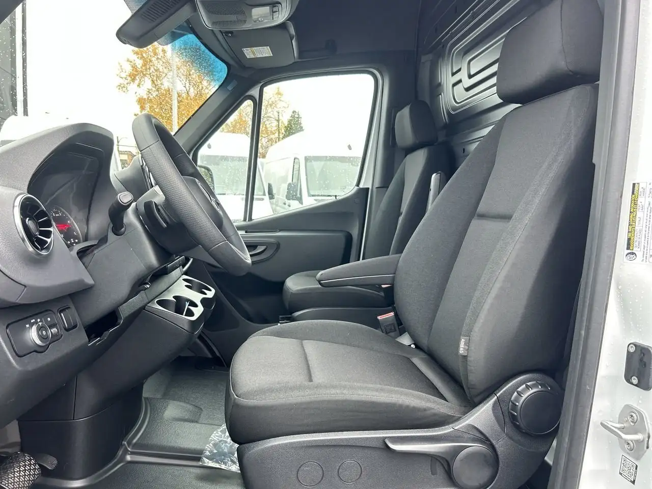 Mercedes-Benz Sprinter снимка Mercedes-Benz Sprinter