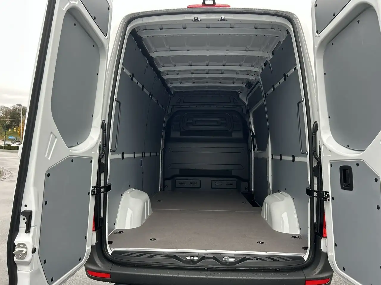 Mercedes-Benz Sprinter снимка Mercedes-Benz Sprinter