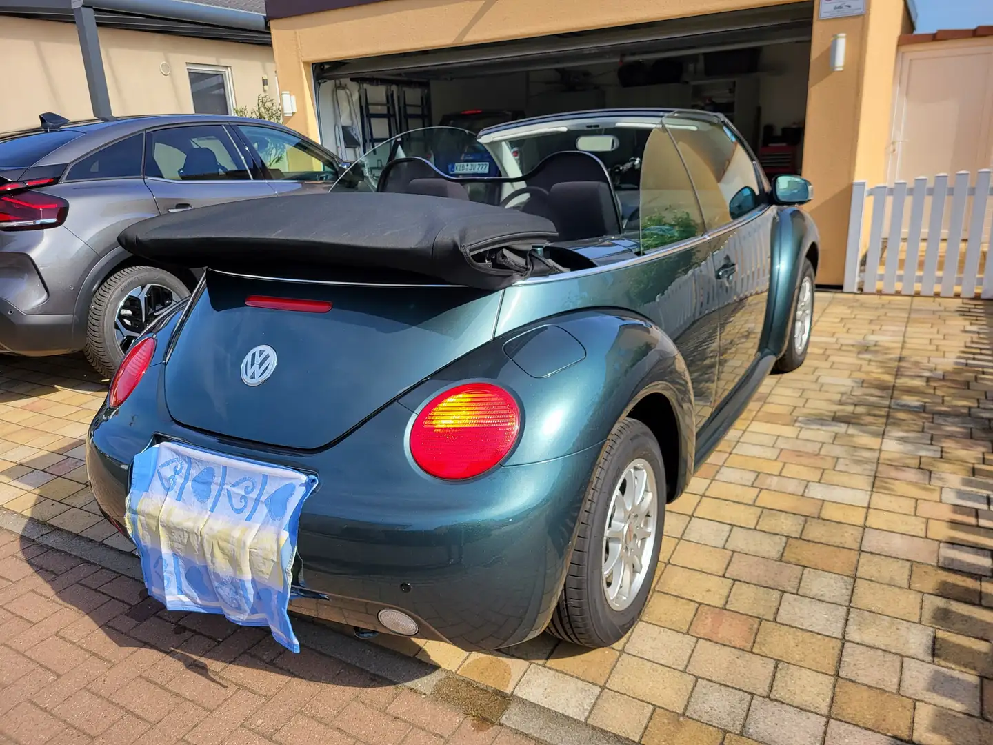 Volkswagen New Beetle New Beetle Cabriolet 1.4 Grün - 2