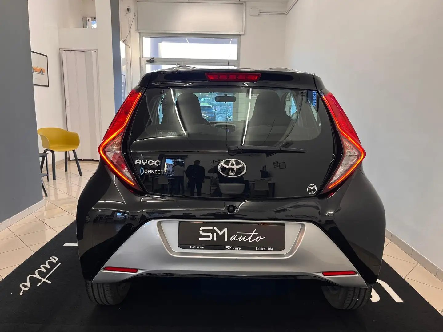 Toyota Aygo Aygo II 2018 5p 5p 1.0 x-play m-mt 72cv - 2