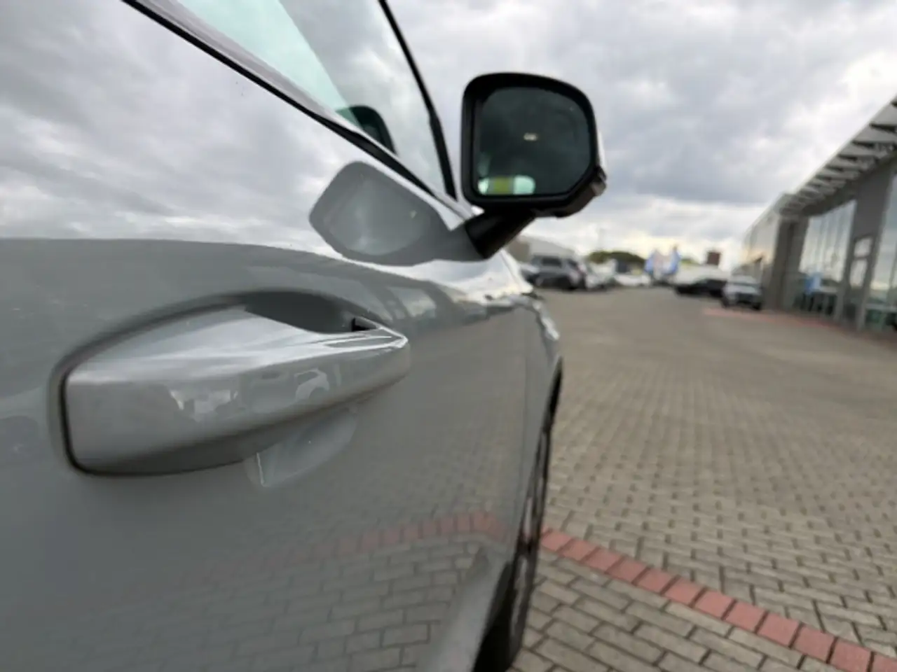 Volvo XC40 Ultimate Electric AWD 19''LM Standhz AHK Wärmepump, миниатюра 18