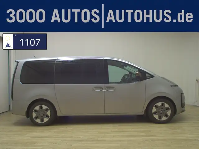 Hyundai STARIA 2.2 CRDI Signature 4WD NAVI LEDER BOSE