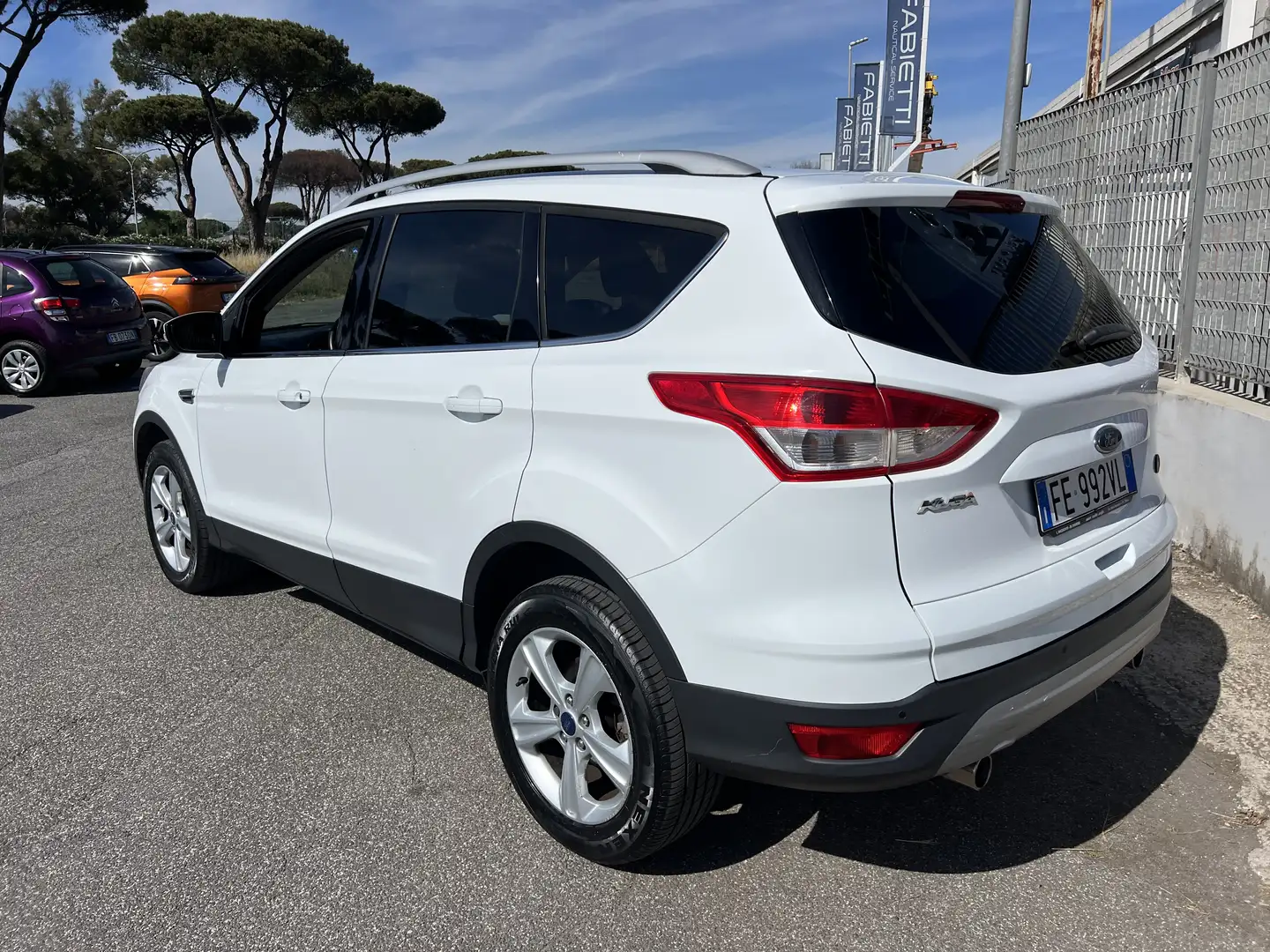 Ford Kuga 2.0 tdci Business 2wd Fehér - 2