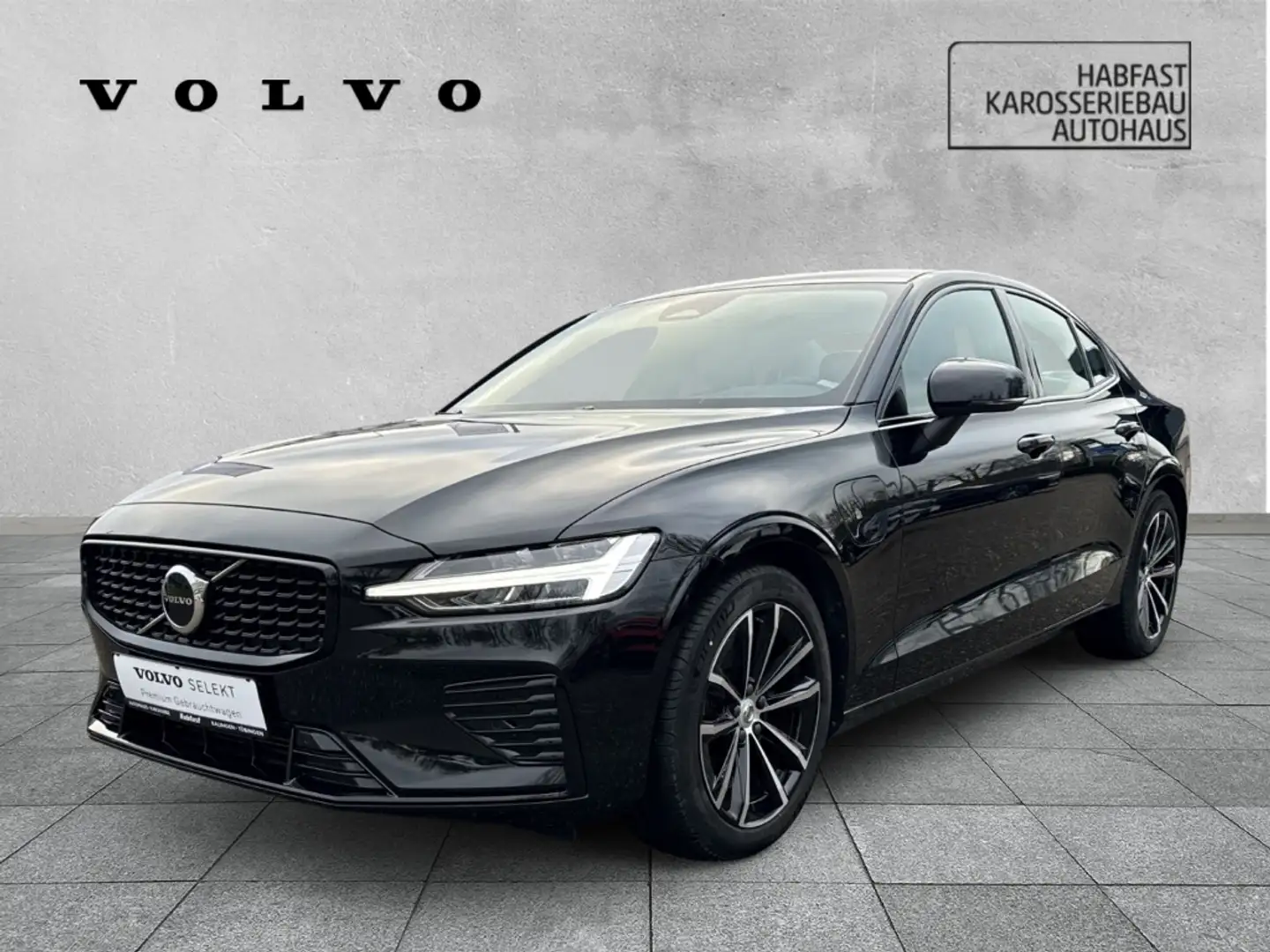 Volvo S60 Plus Dark Recharge Plug-In Hybrid AWD StandHZG AHK Schwarz - 1
