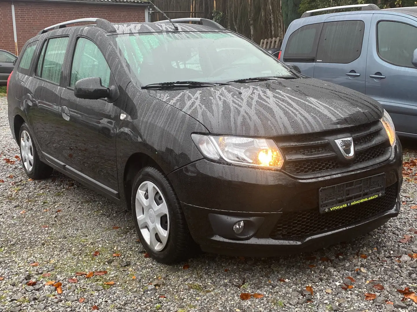 Dacia Logan Prestige +AHK | 1.Hand | HU-11/27| Navi | Schwarz - 1