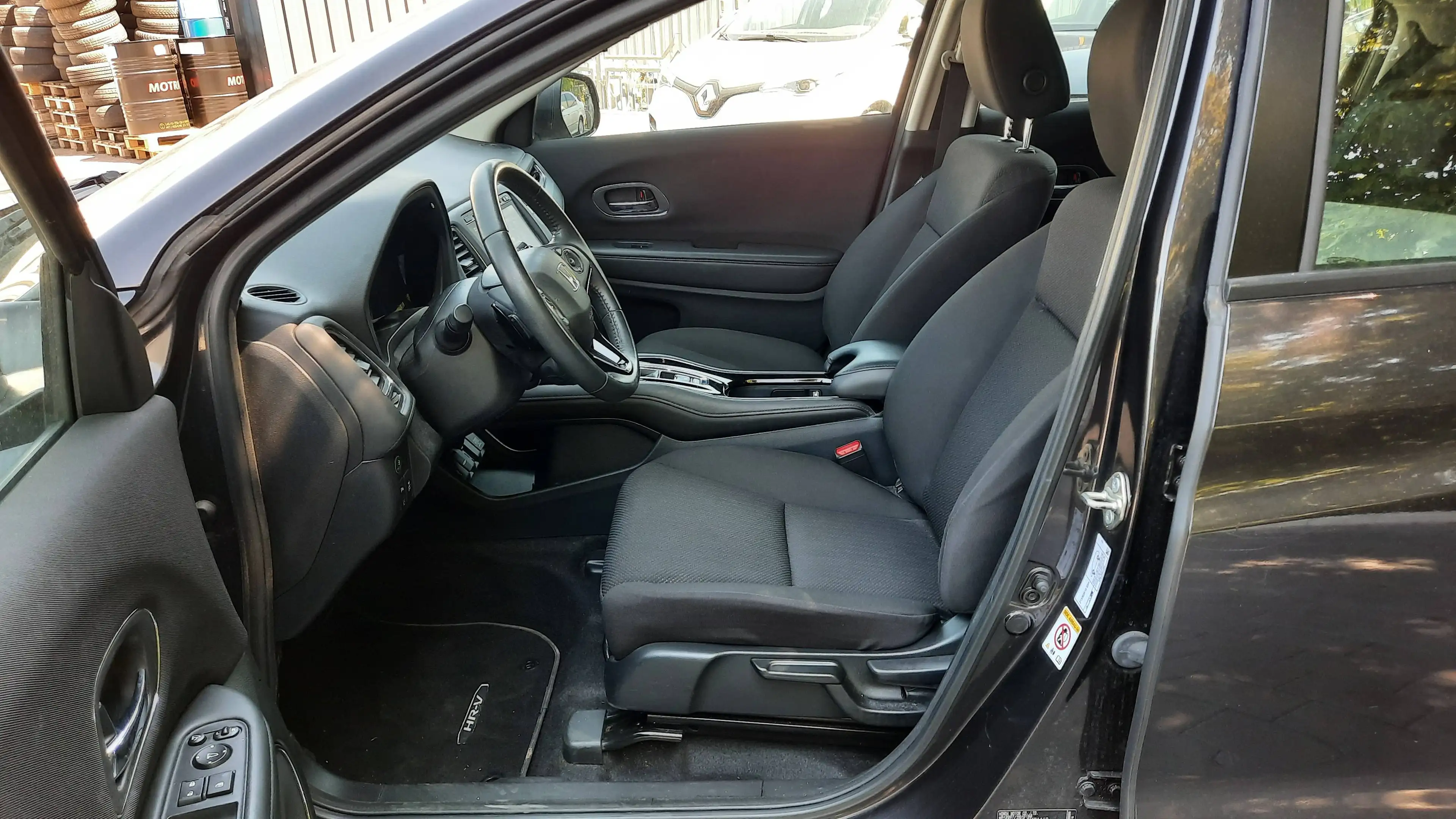 Honda HR-V Elegance — photo 11