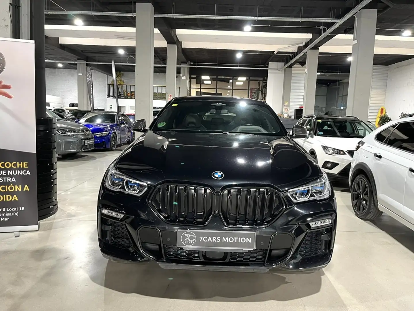 BMW X6 M50iA Zwart - 2