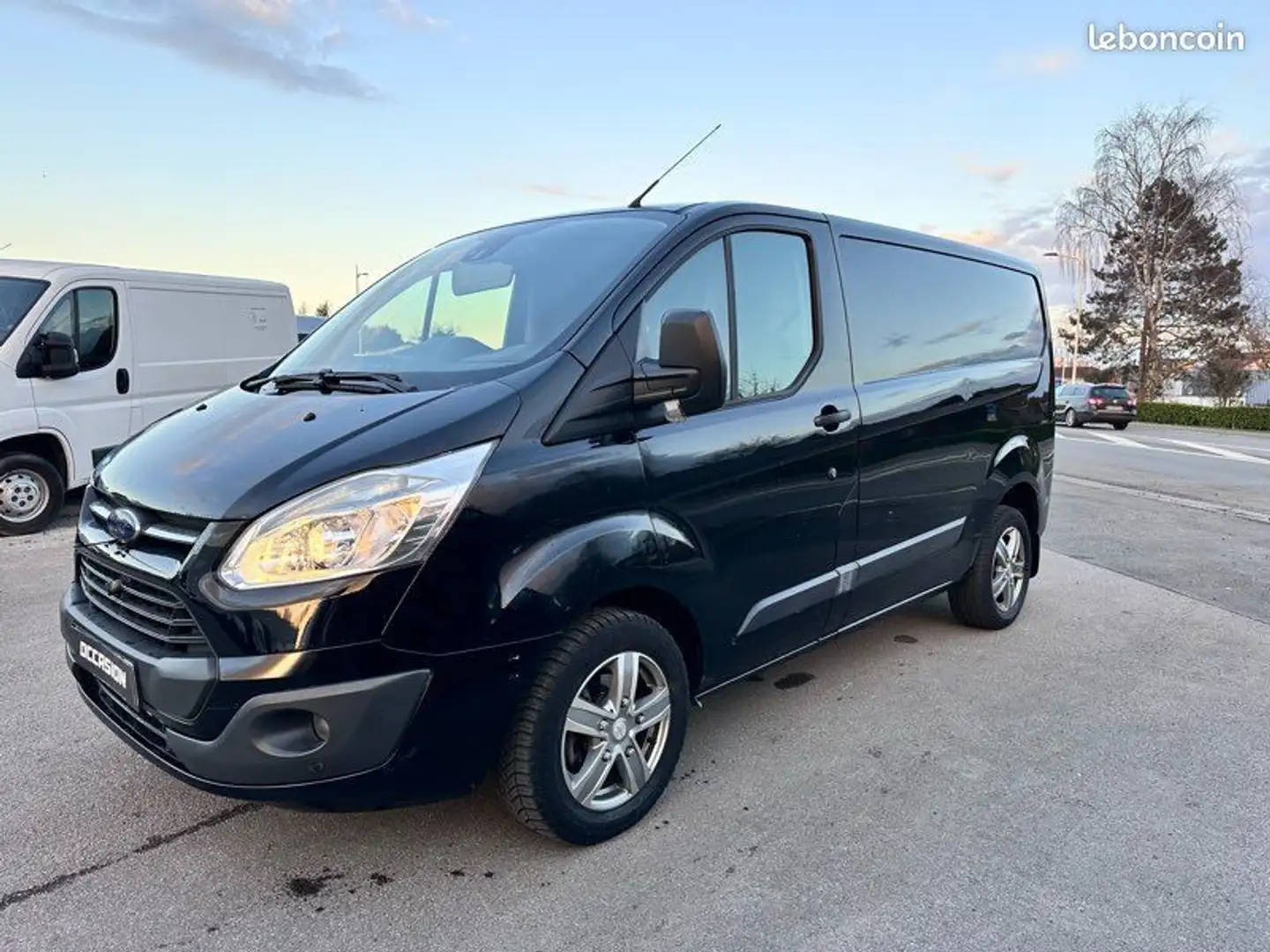 Ford 2.2 TDCI 125cv L1H1 de 2013 CLIM GPS RÉGULATEUR AT Negro - 1