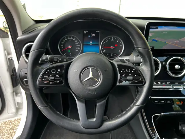 Mercedes-Benz C-Class view 11