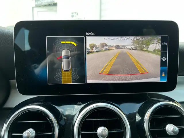 Mercedes-Benz C-Class view 13