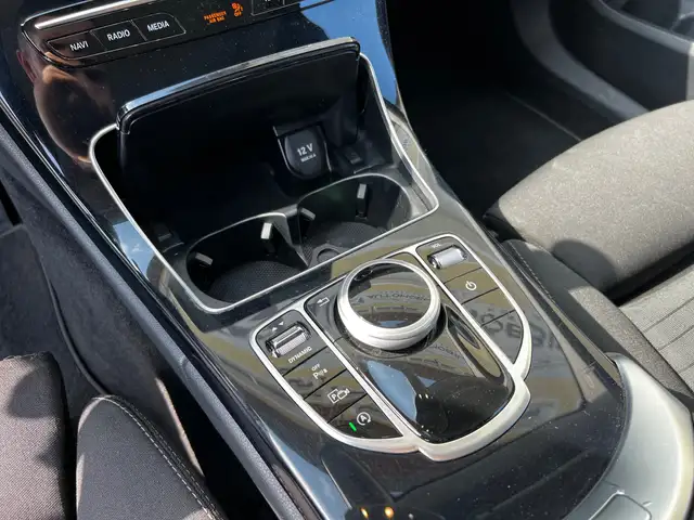 Mercedes-Benz C-Class view 15