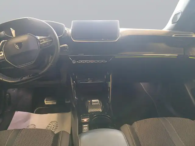 Peugeot 2008 view 10