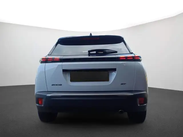 Peugeot 2008 view 4